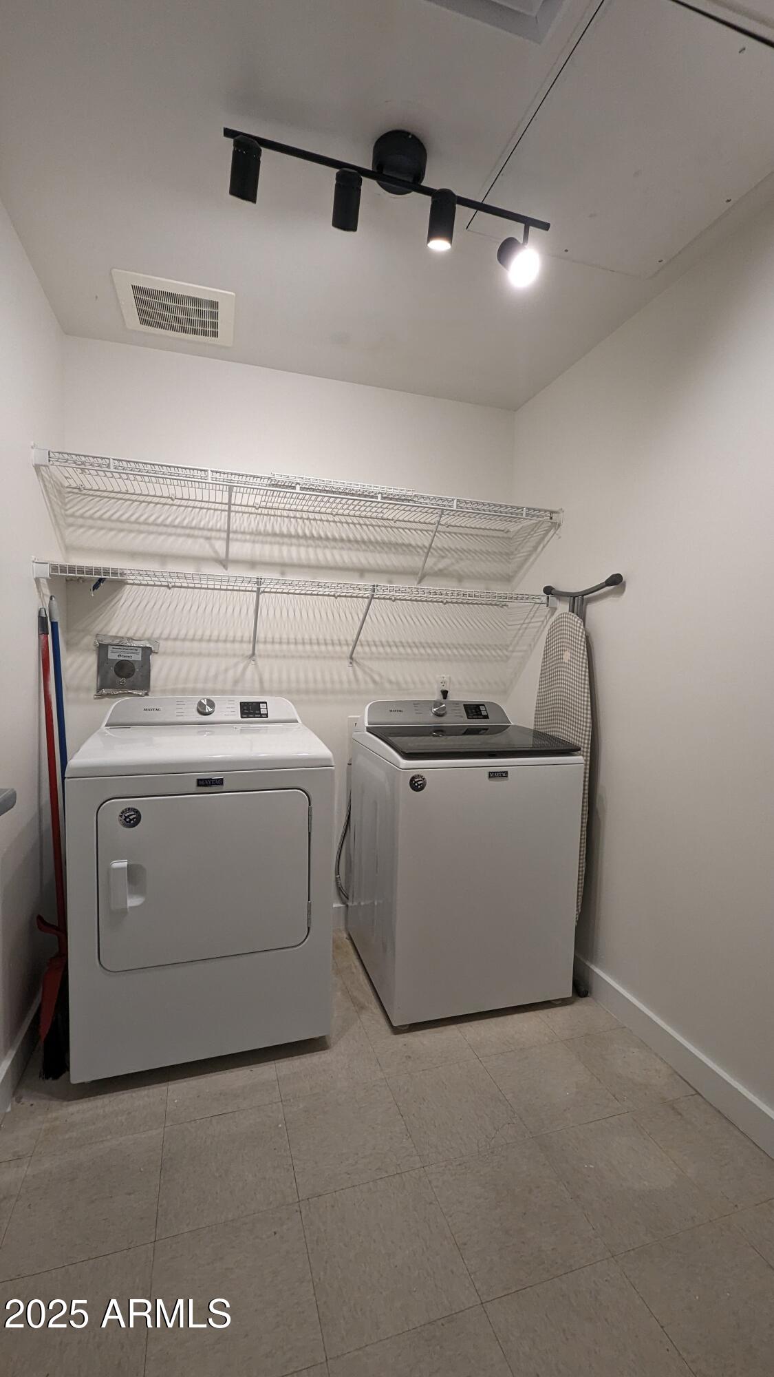 310 S 4TH Street 2202