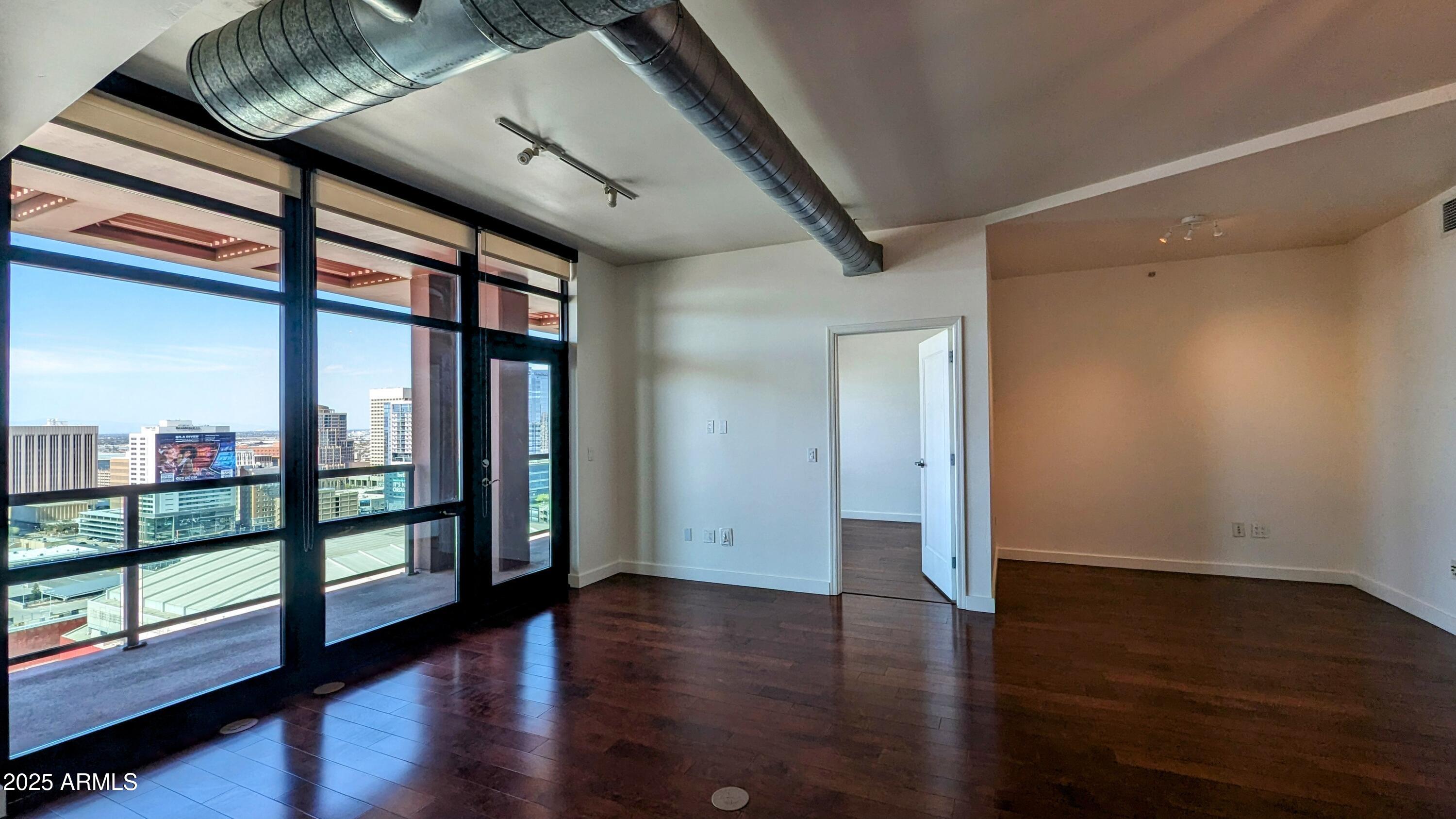 310 S 4TH Street 2202