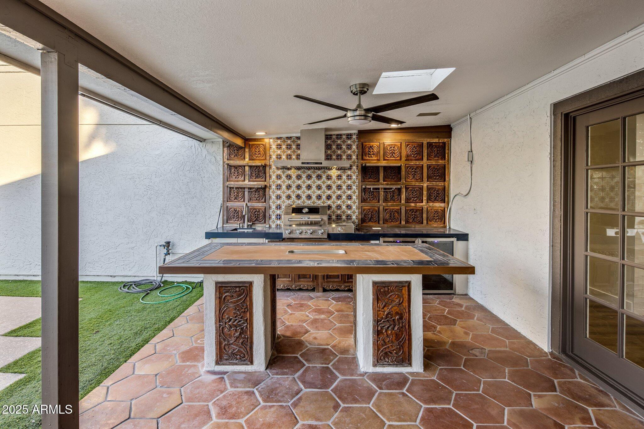 8614 E APPALOOSA Trail