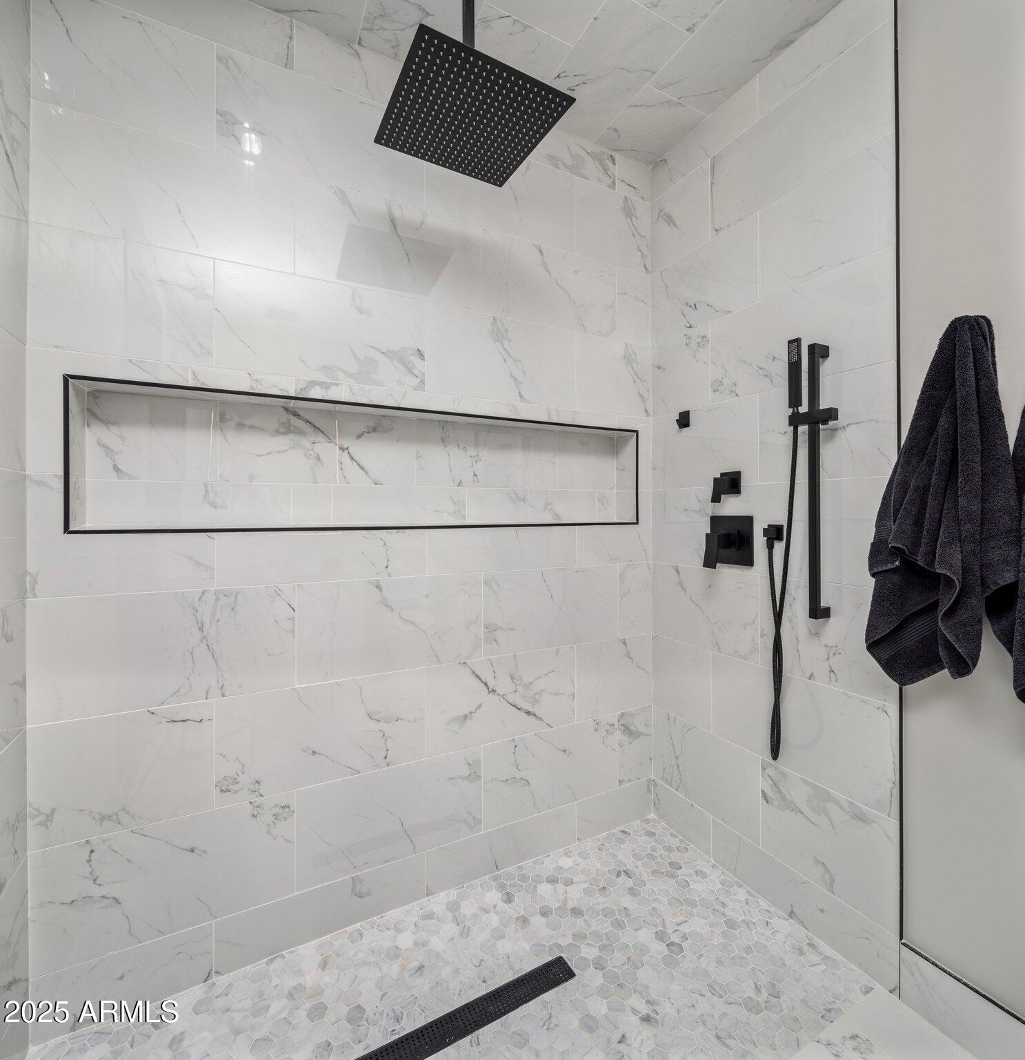 7223 N Black Rock Trail