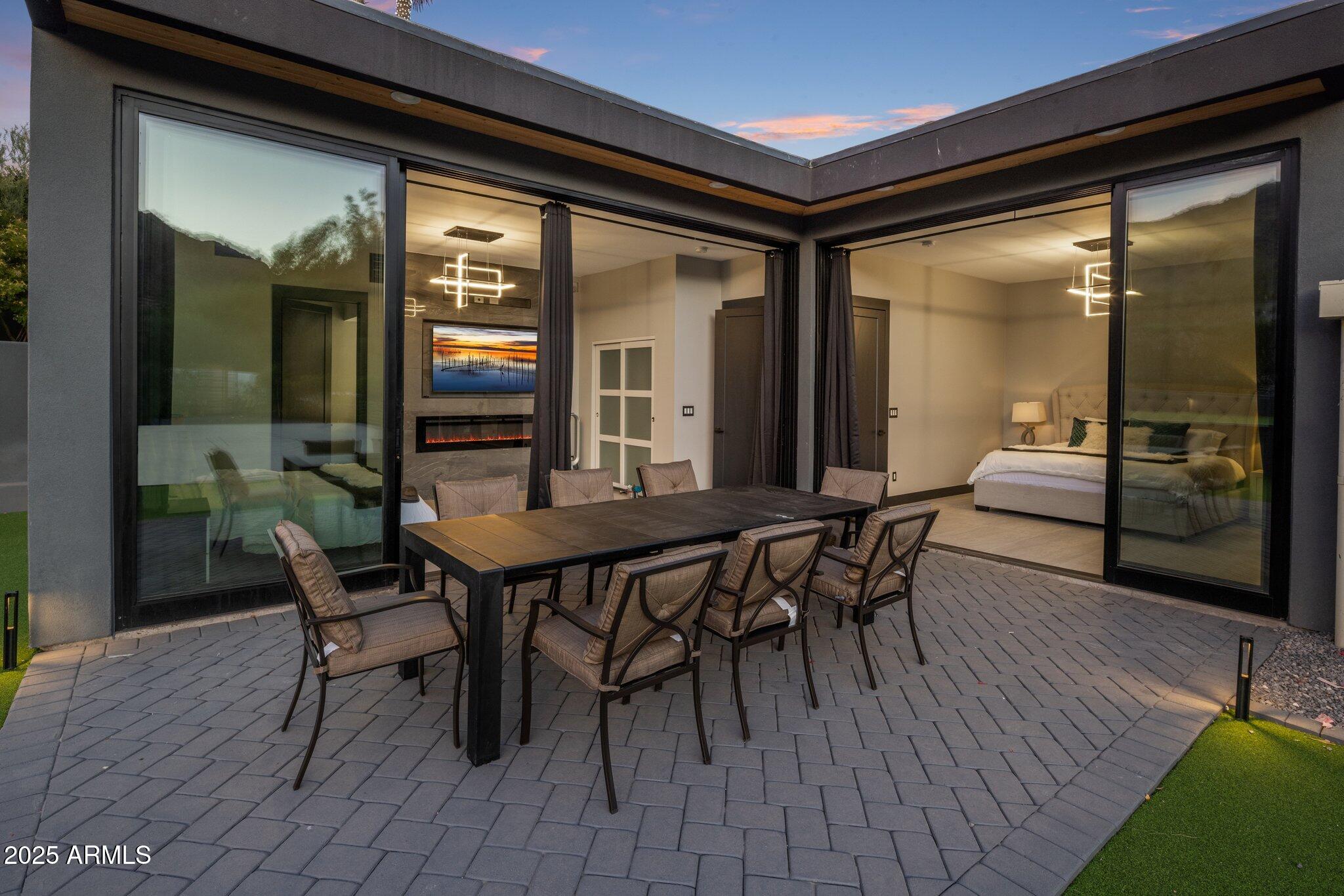 7223 N Black Rock Trail