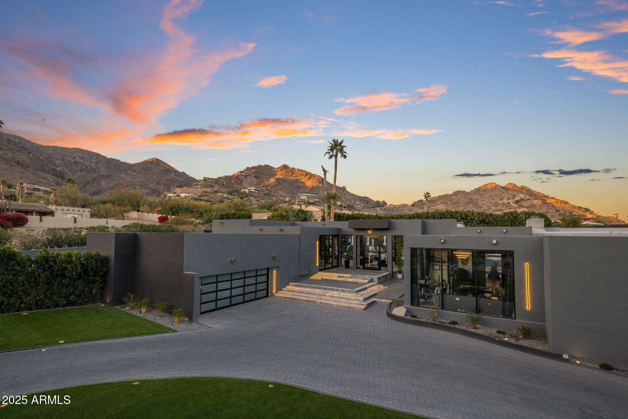 7223 N Black Rock Trail