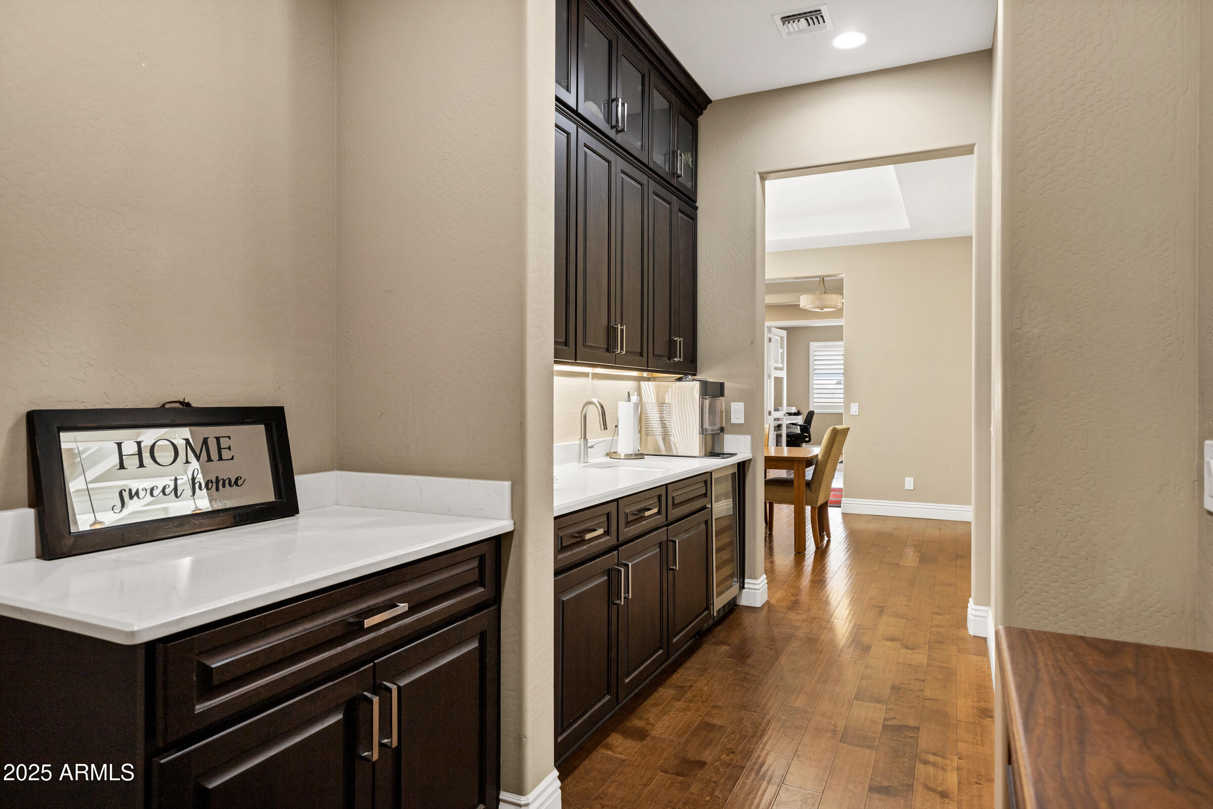 1783 E DESERT BROOM Place