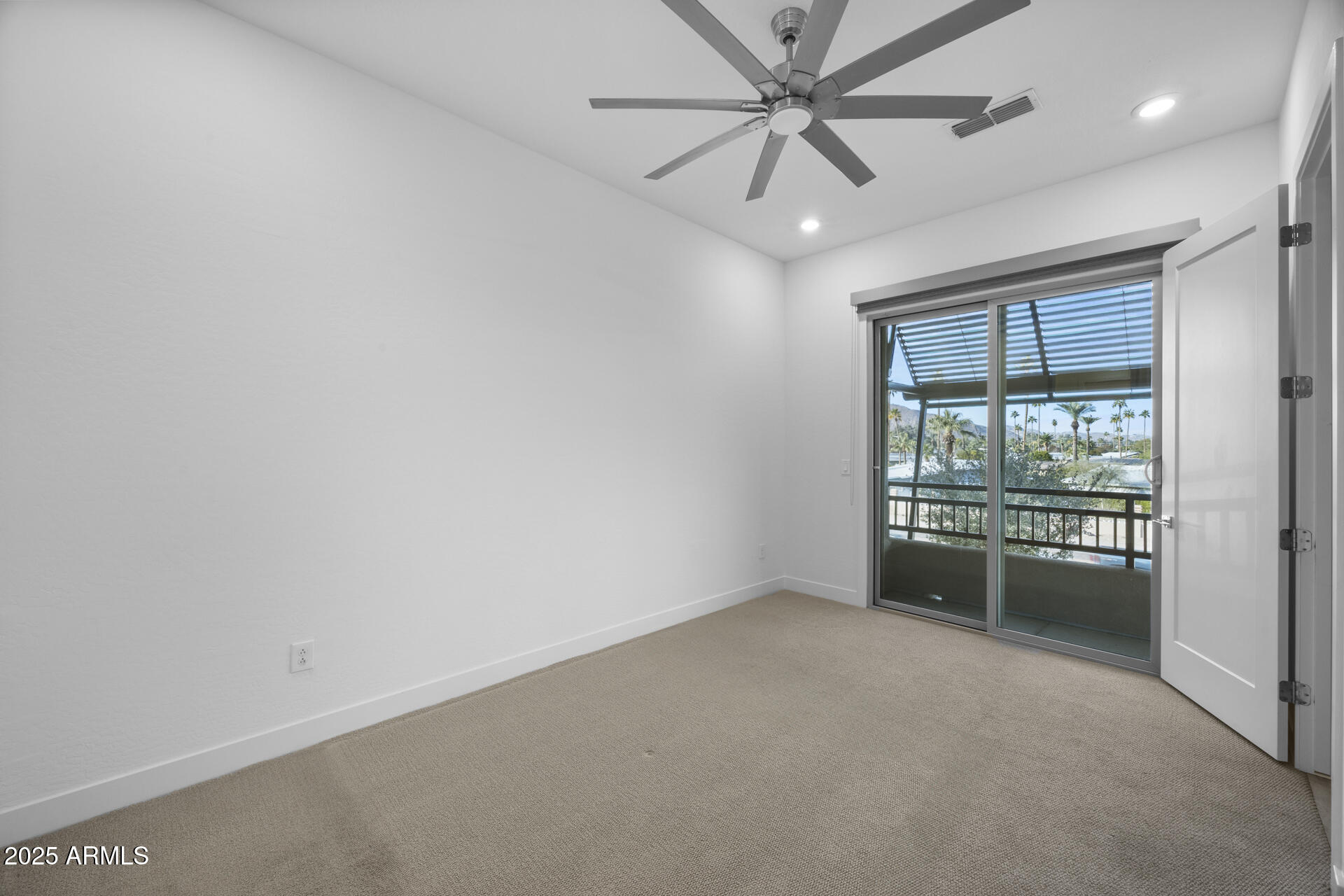 6565 E THOMAS Road 1141