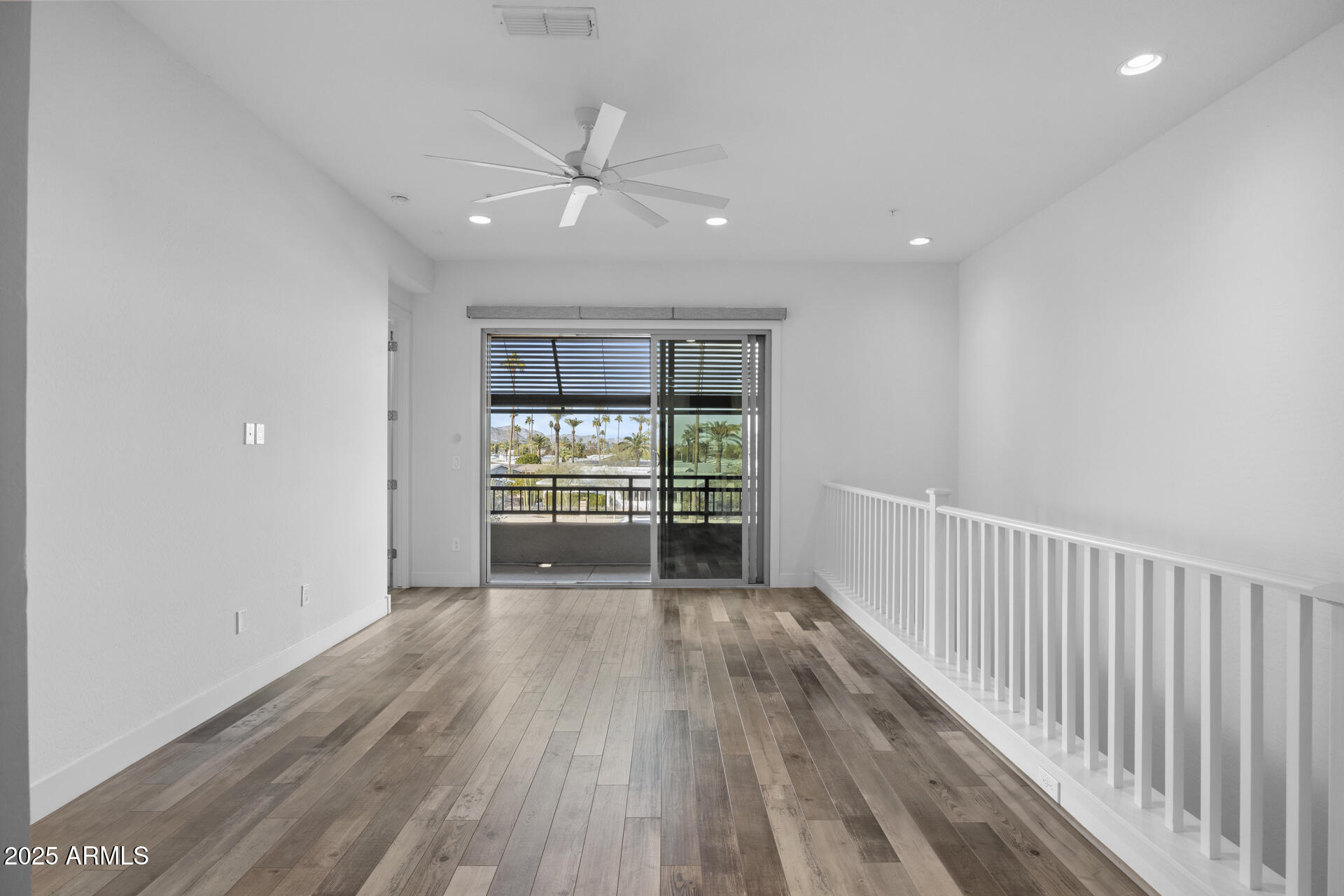 6565 E THOMAS Road 1141
