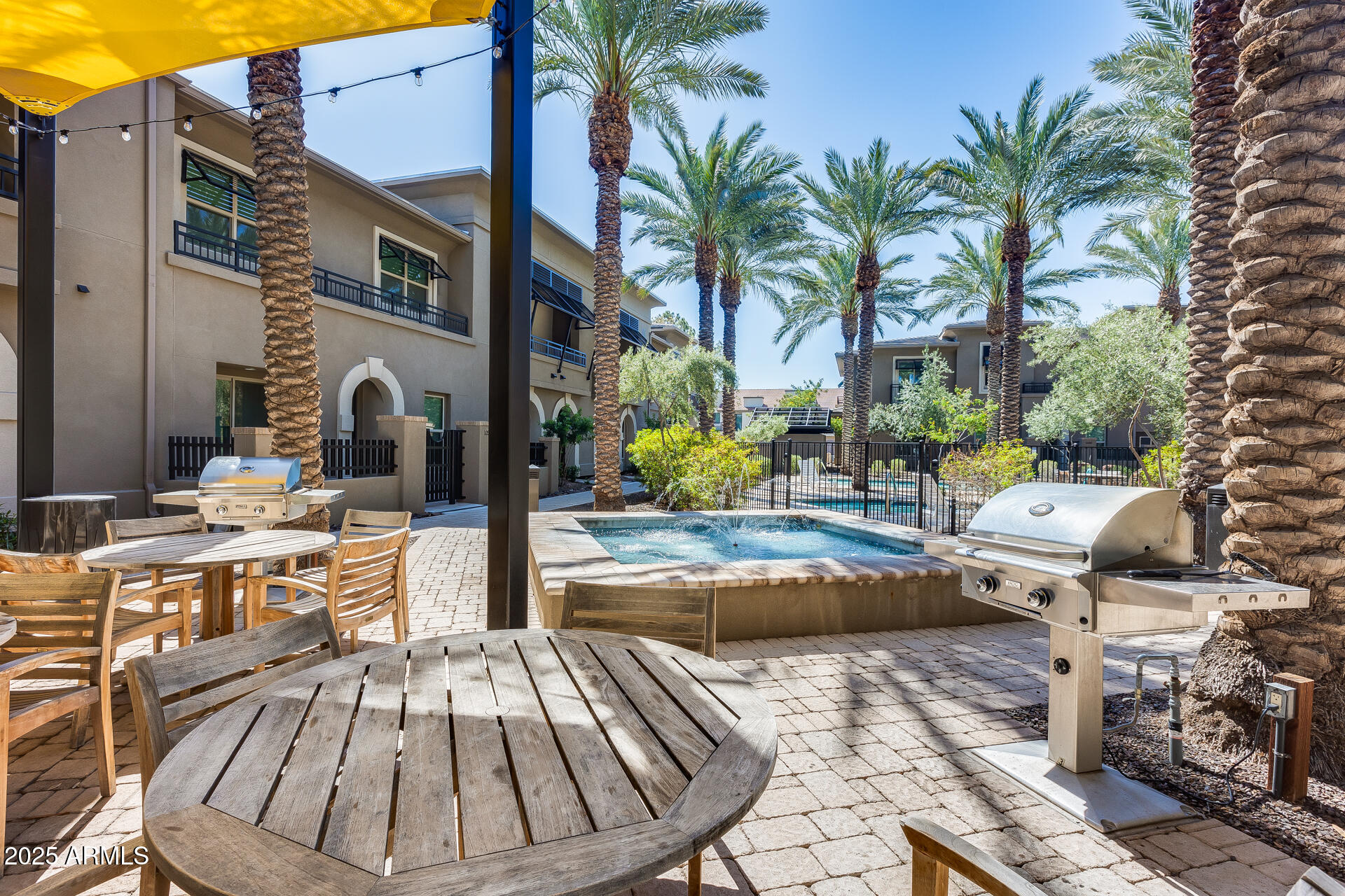 6565 E THOMAS Road 1141
