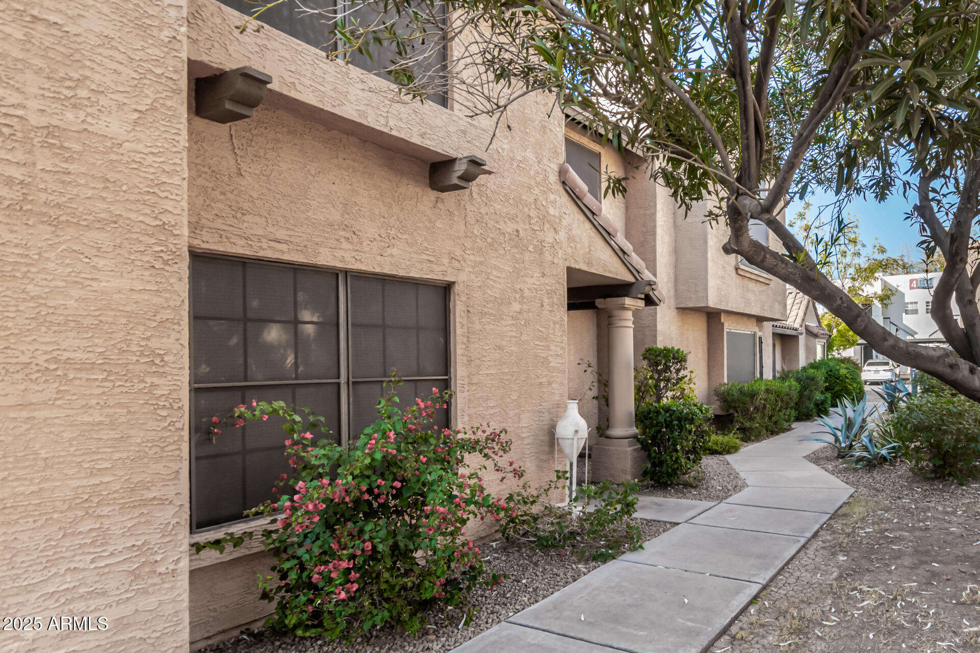 5704 E AIRE LIBRE Avenue 1209