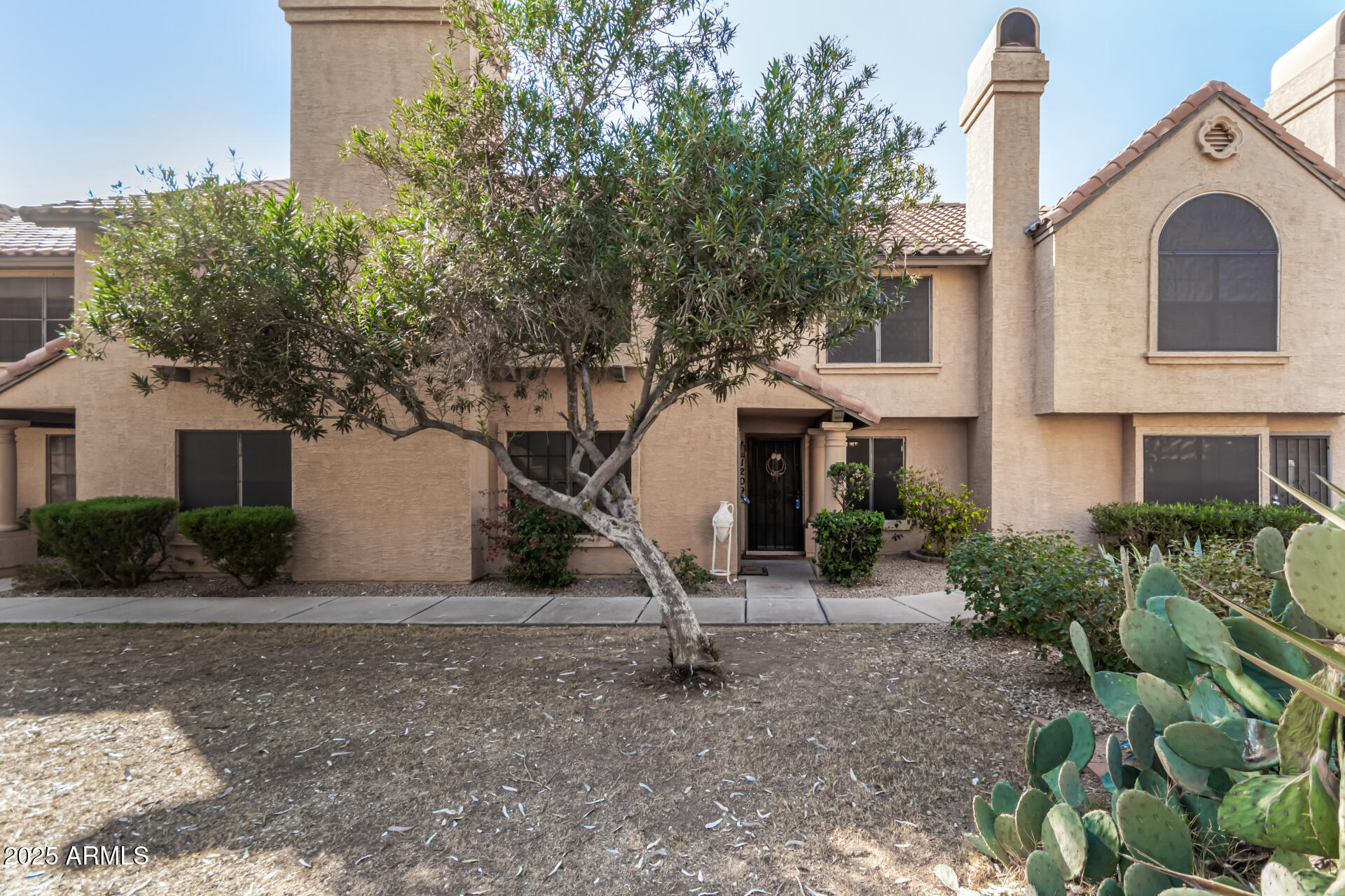 5704 E AIRE LIBRE Avenue 1209