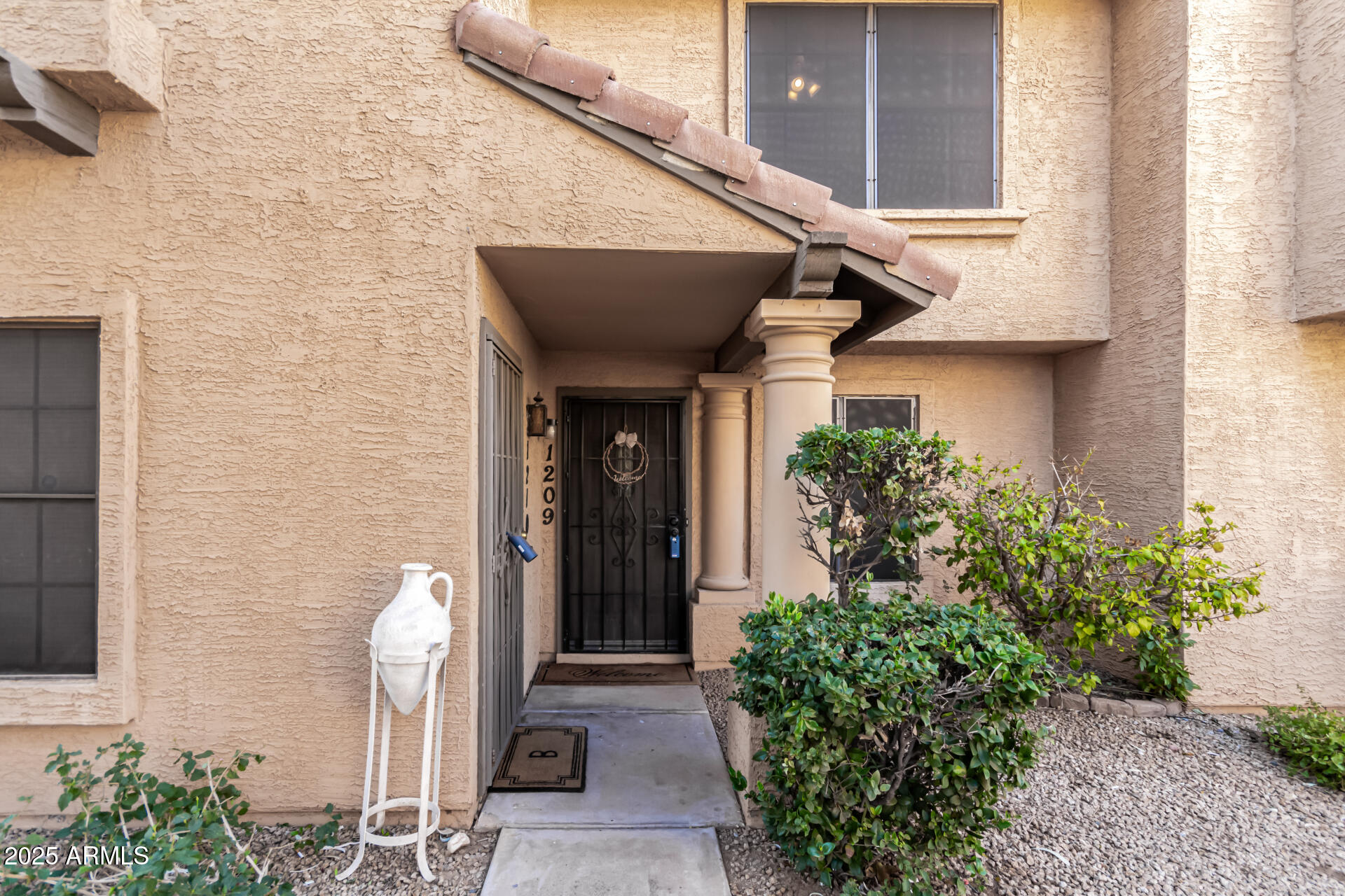5704 E AIRE LIBRE Avenue 1209