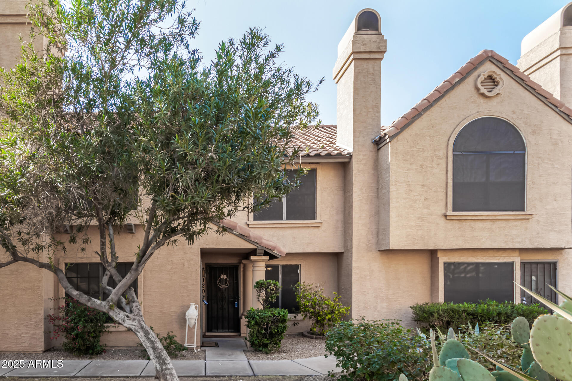 5704 E AIRE LIBRE Avenue 1209