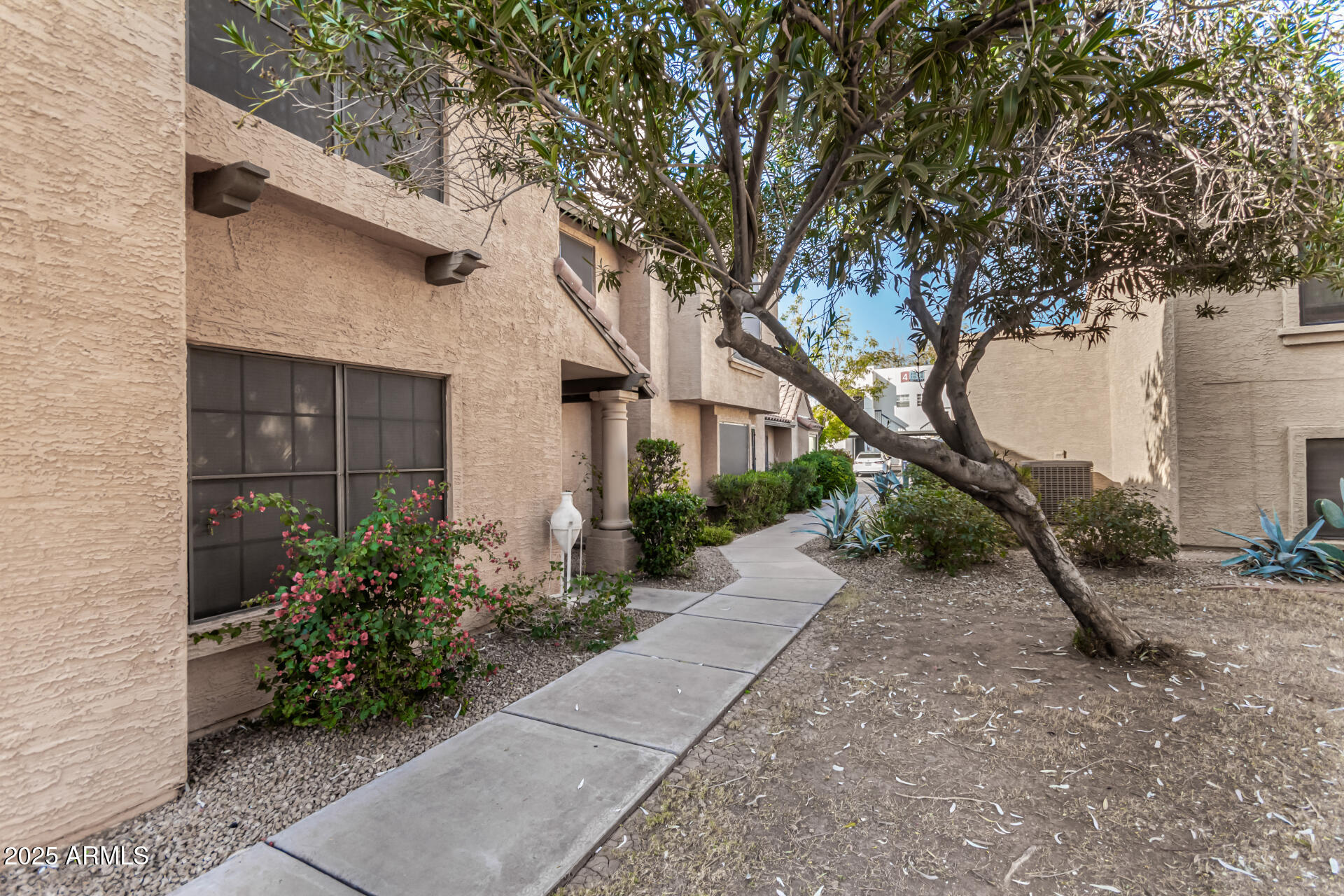 5704 E AIRE LIBRE Avenue 1209