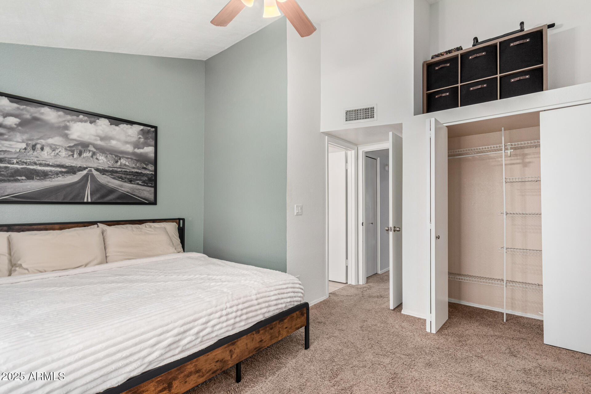 5704 E AIRE LIBRE Avenue 1209