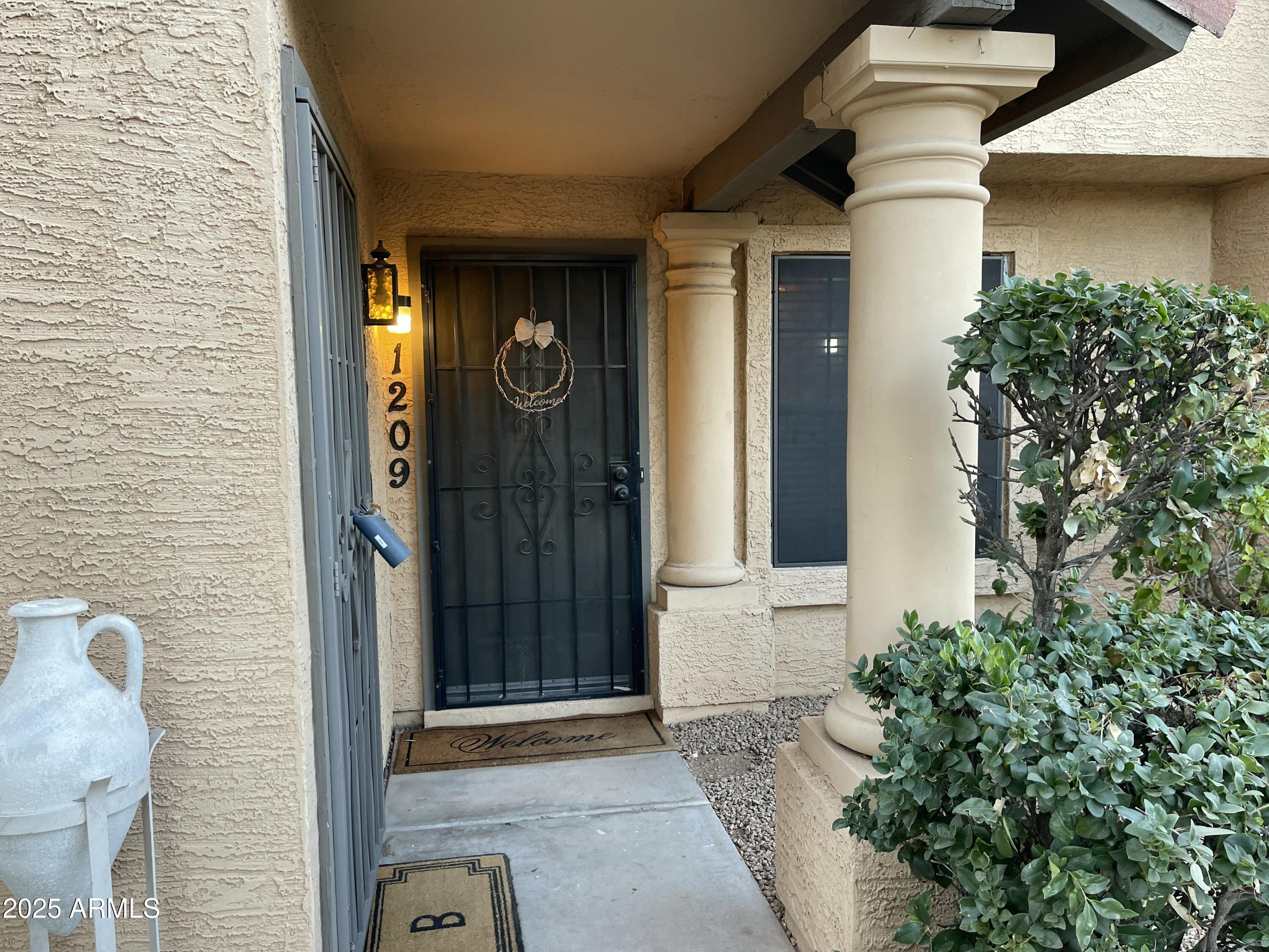 5704 E AIRE LIBRE Avenue 1209