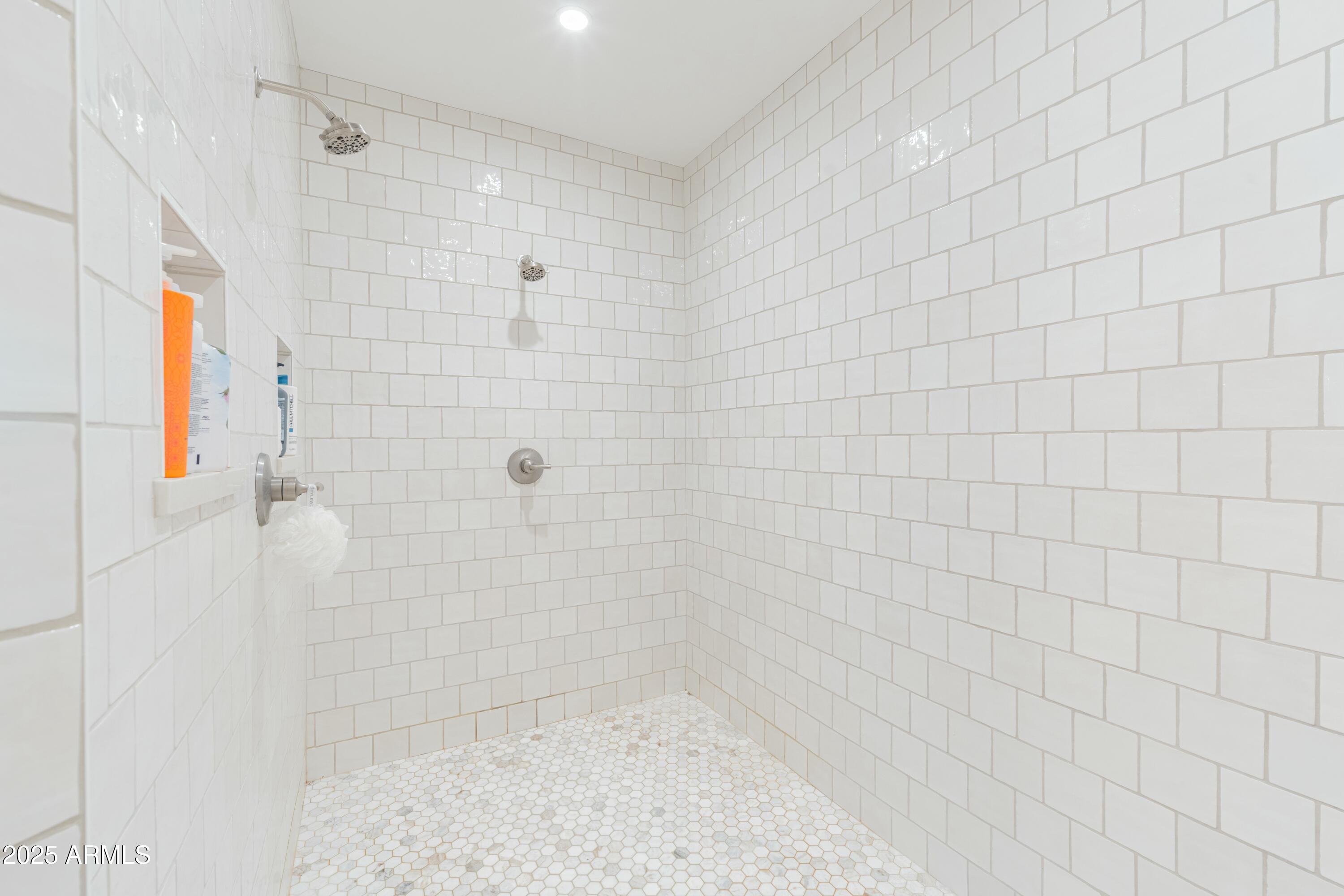 3162 E DOLORES Road