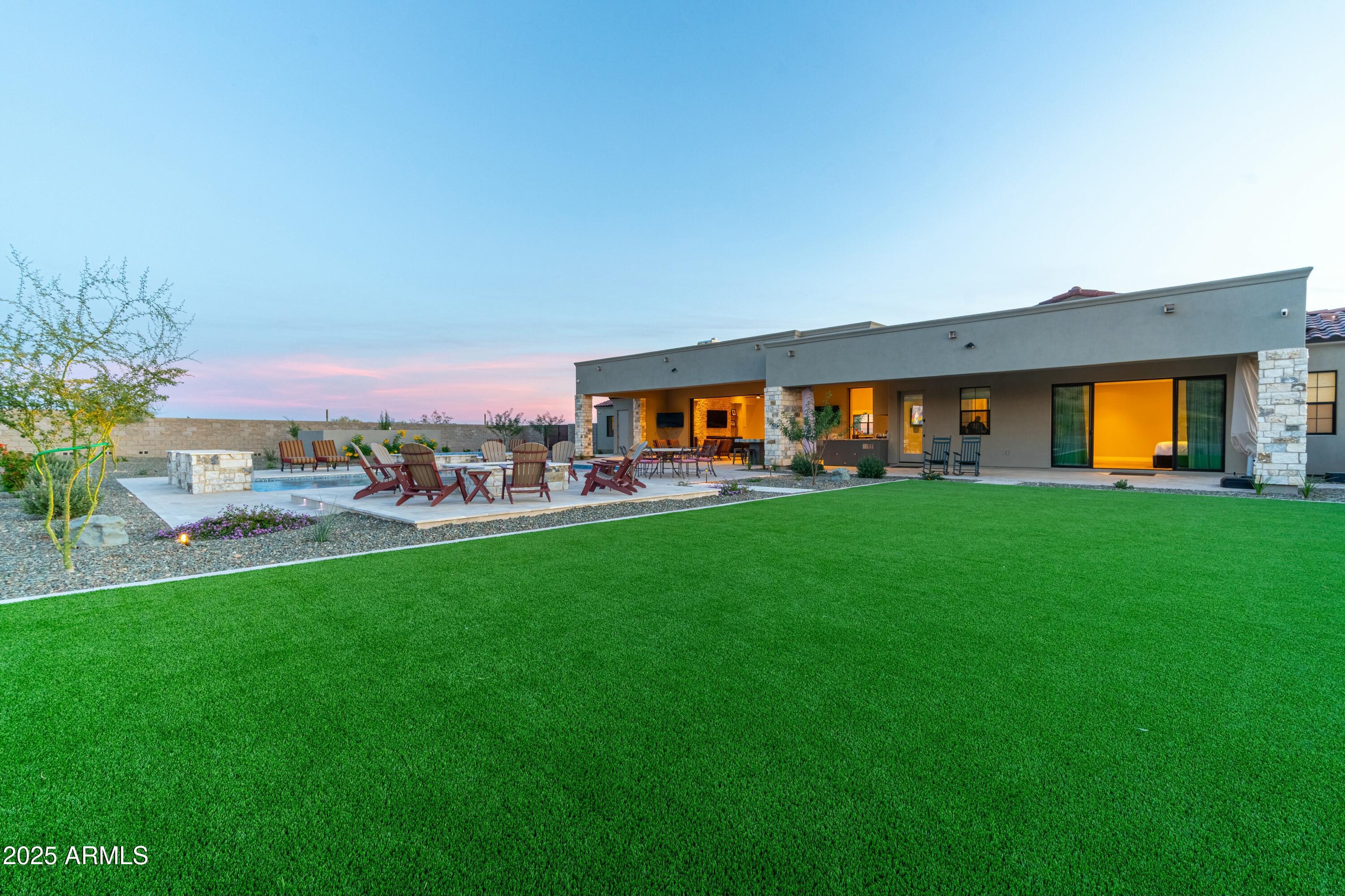 3162 E DOLORES Road