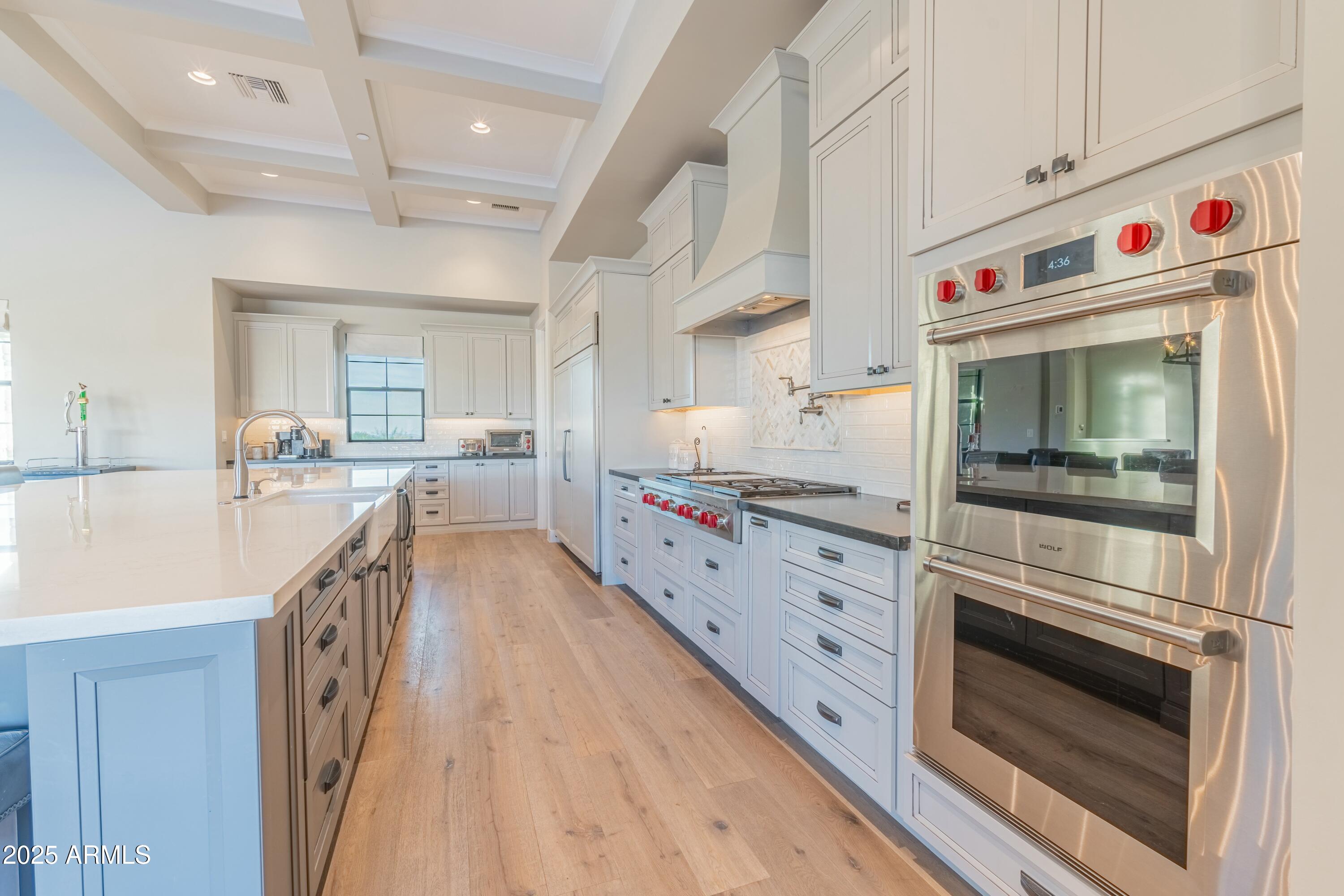 3162 E DOLORES Road
