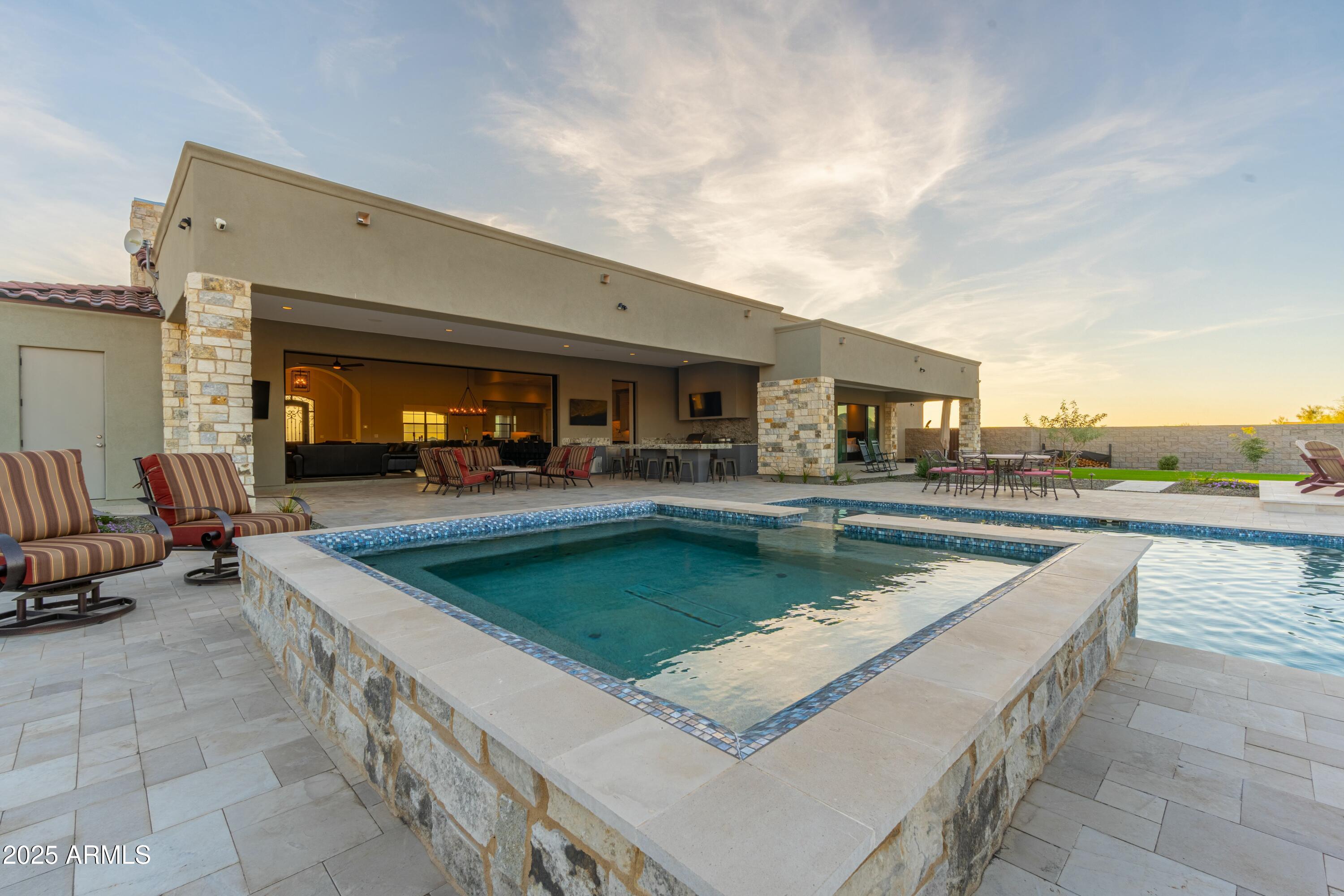 3162 E DOLORES Road