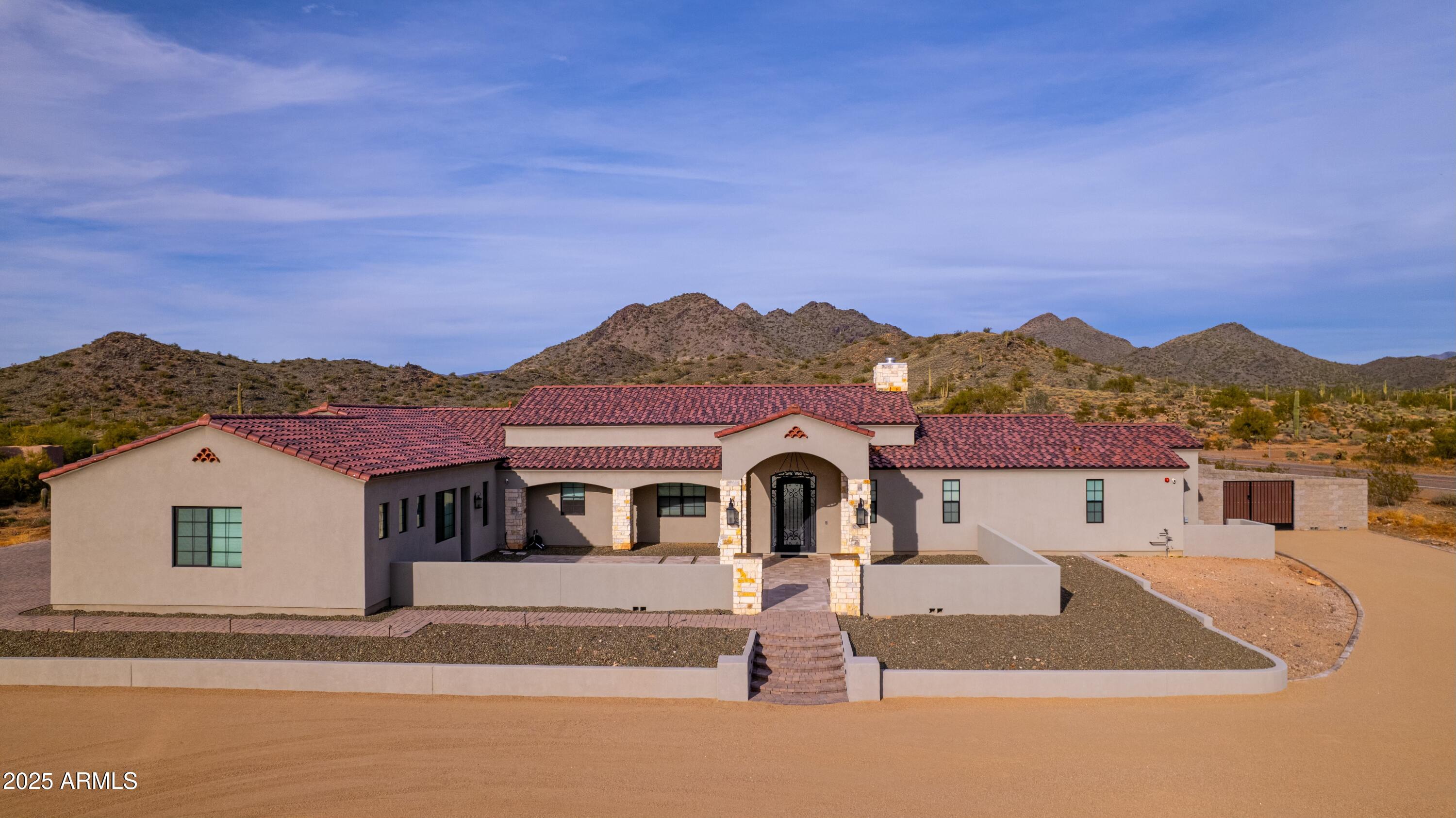 3162 E DOLORES Road
