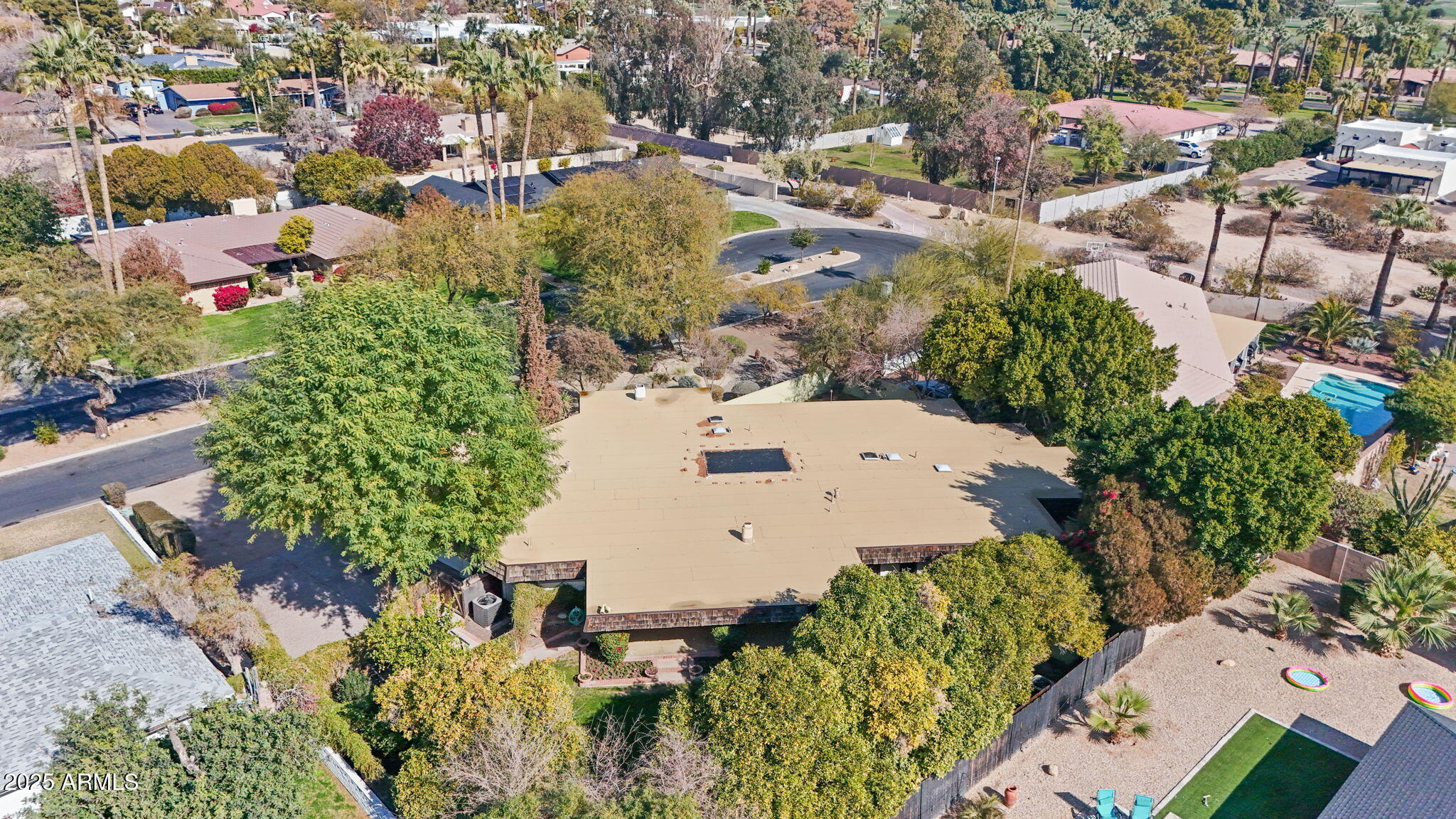 203 W ALEGRE Drive
