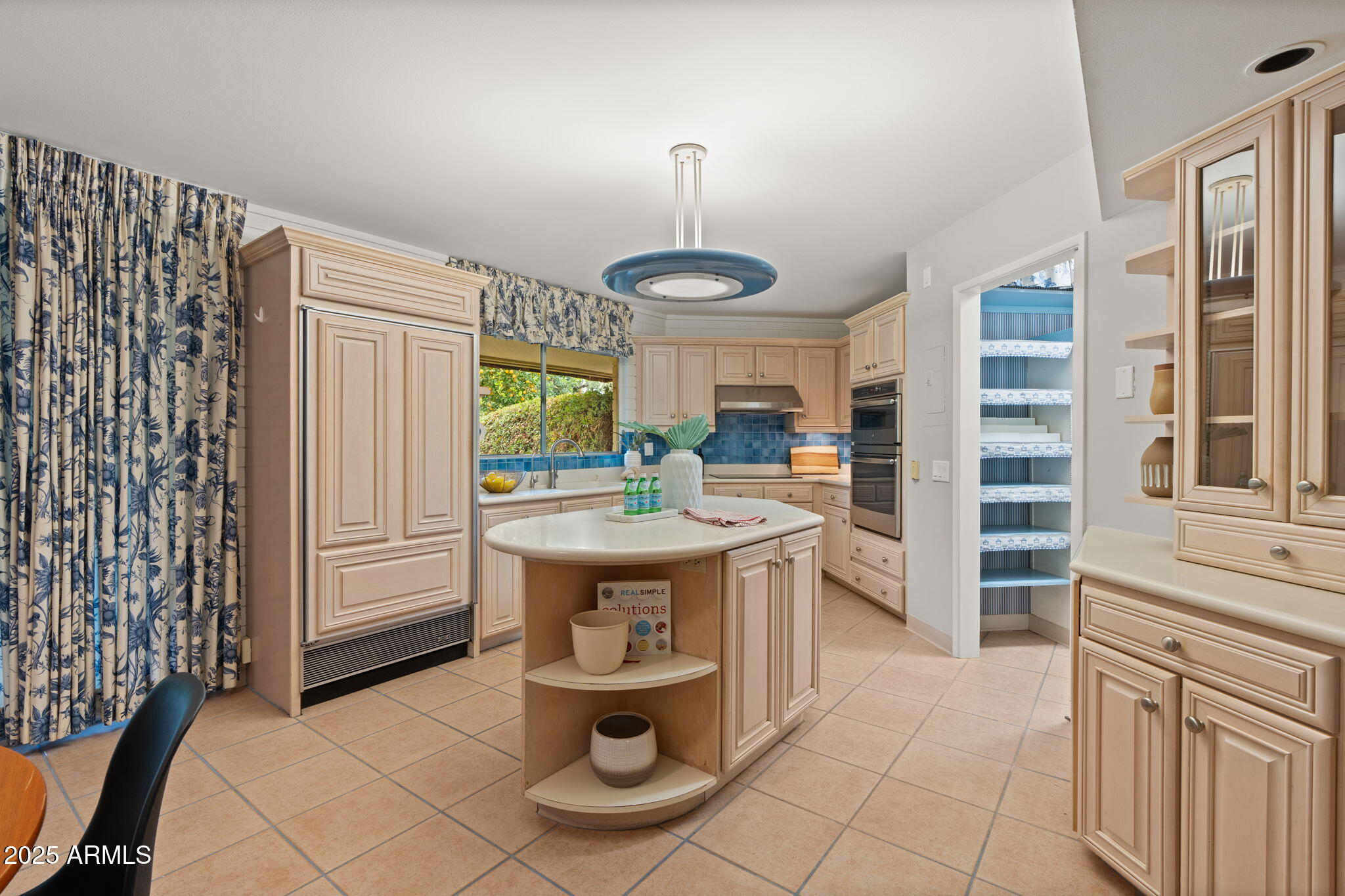 203 W ALEGRE Drive