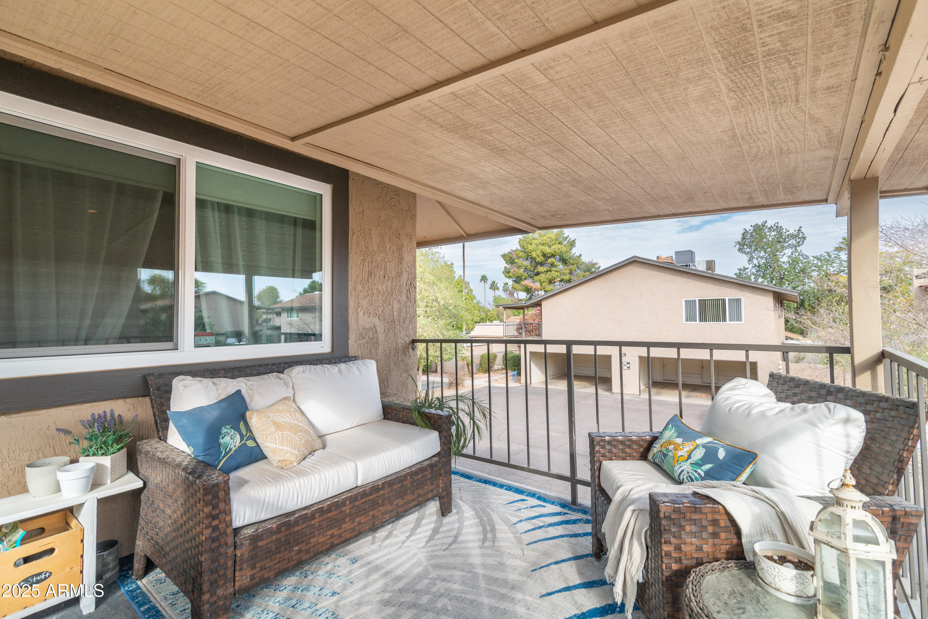 1125 N 84TH Place