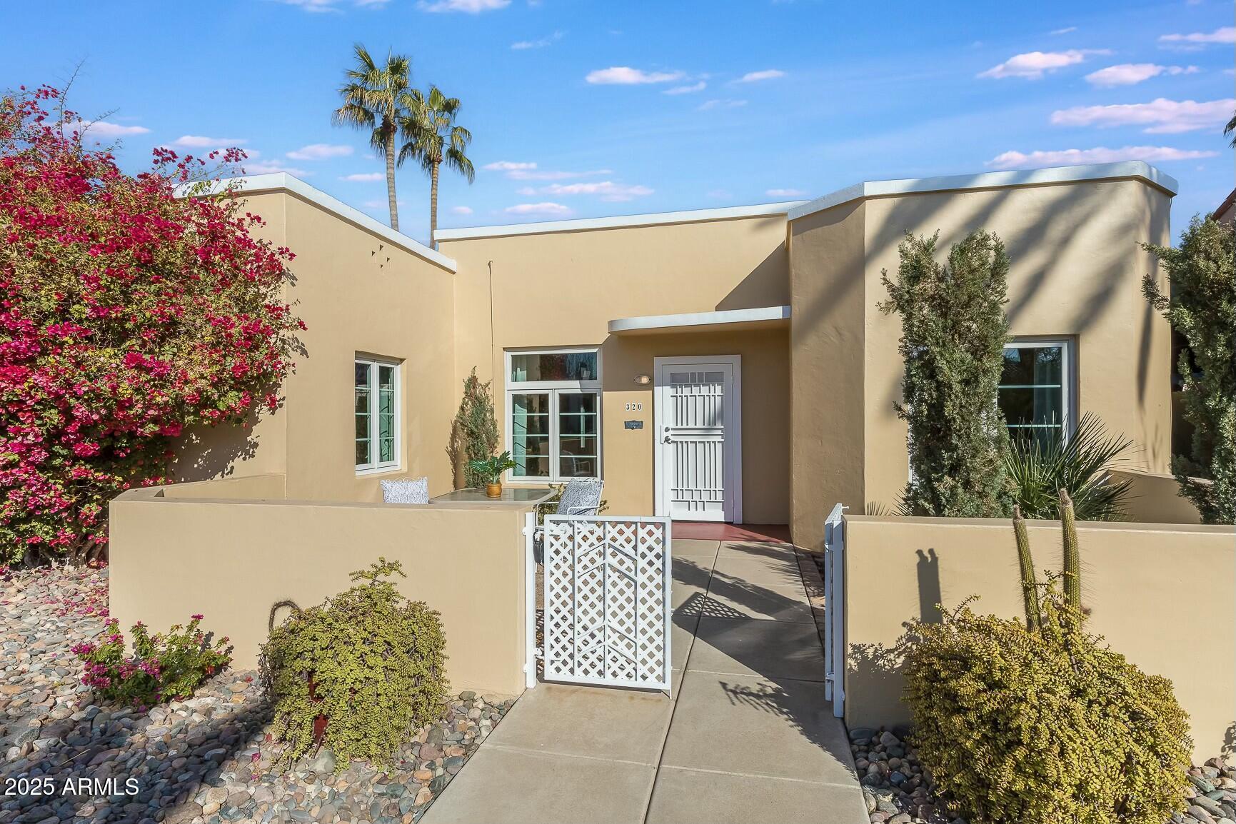 320 W Cypress Street
