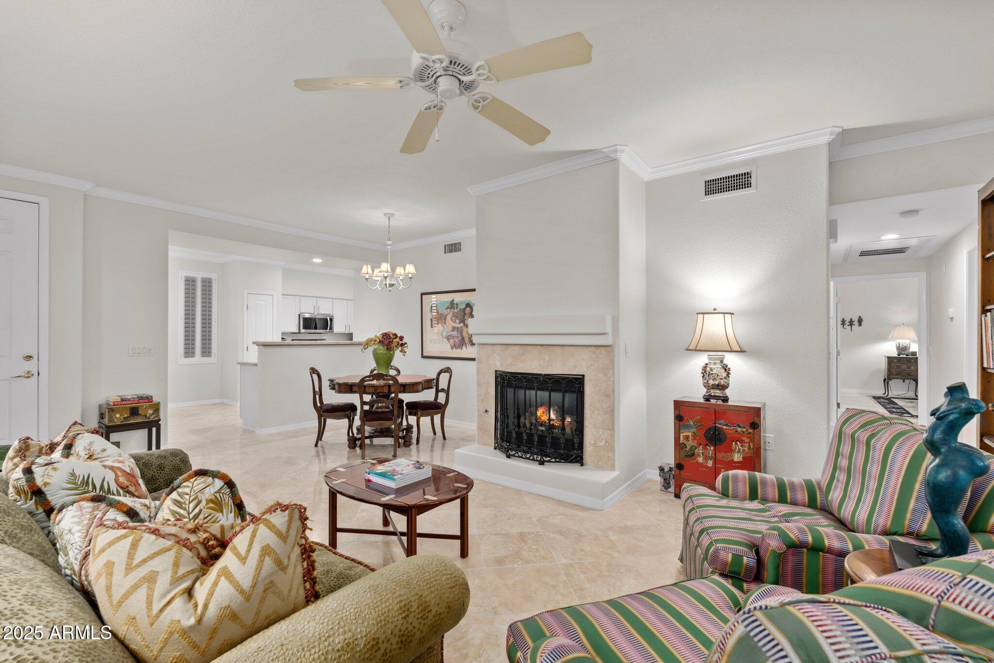15221 N CLUBGATE Drive 1141