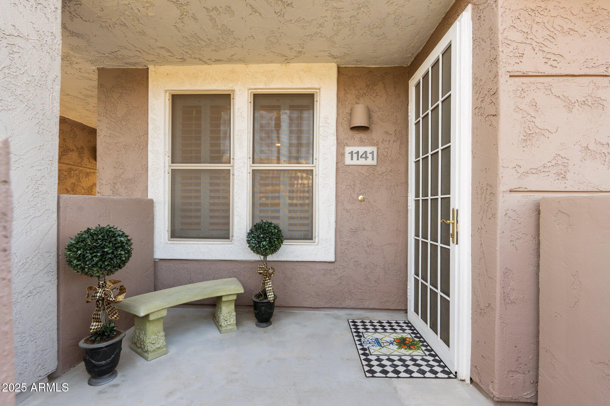 15221 N CLUBGATE Drive 1141