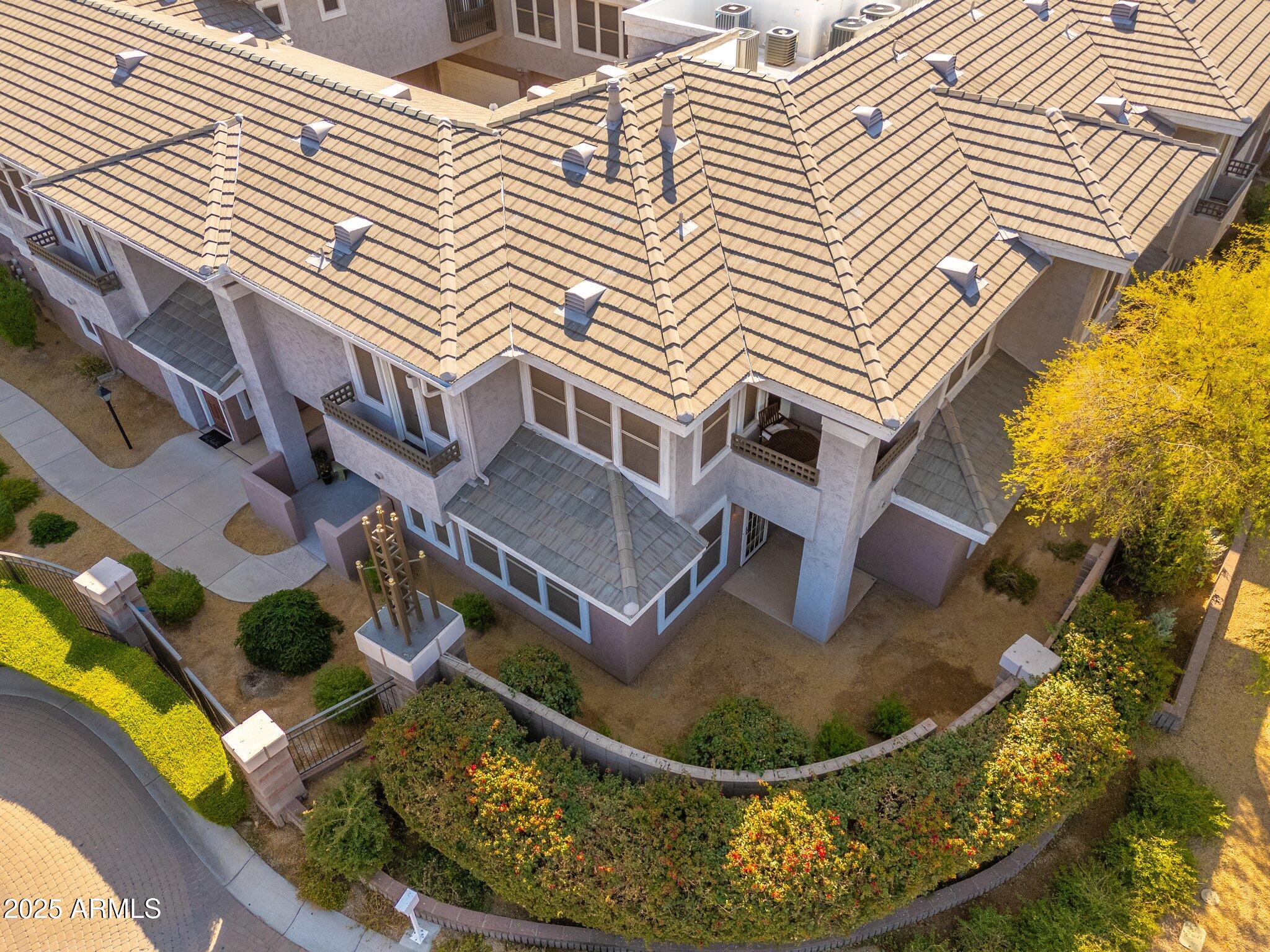 15221 N CLUBGATE Drive 1141