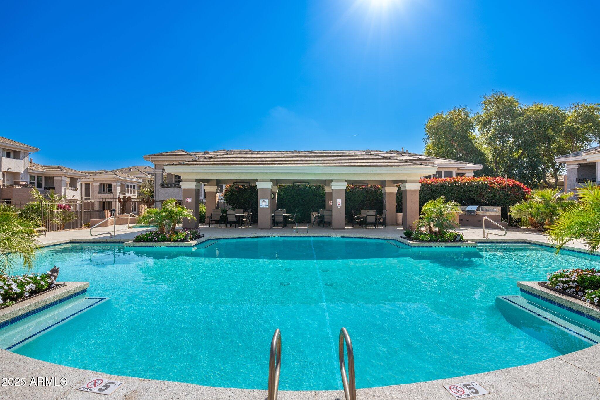 15221 N CLUBGATE Drive 1141