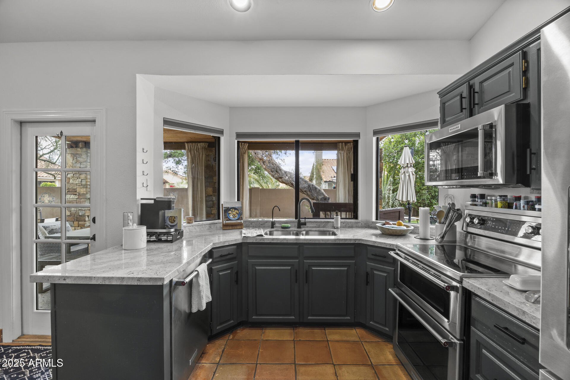 9837 E PERSHING Avenue
