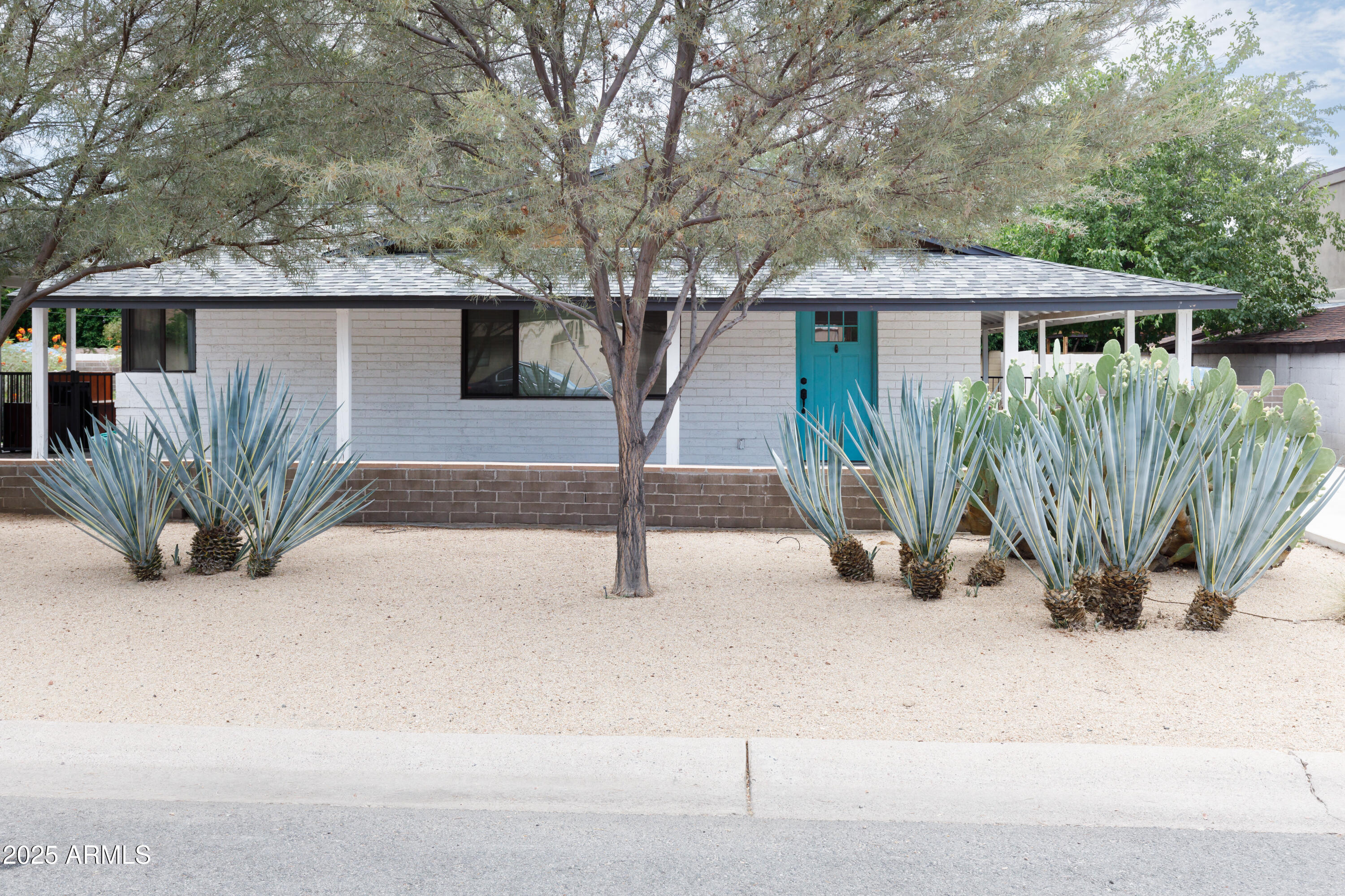 11 W MCLELLAN Boulevard