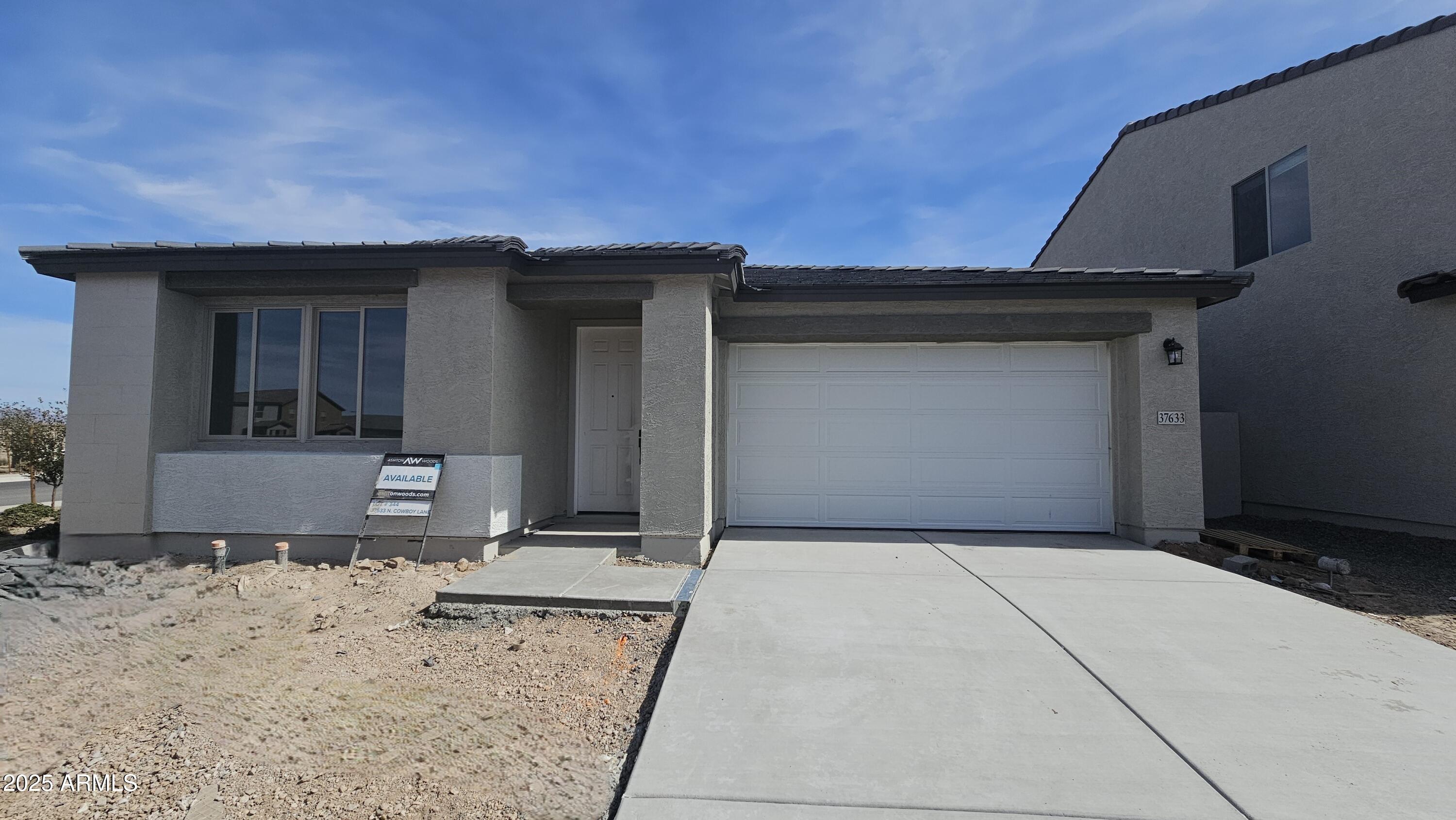 37633 N COWBOY Lane