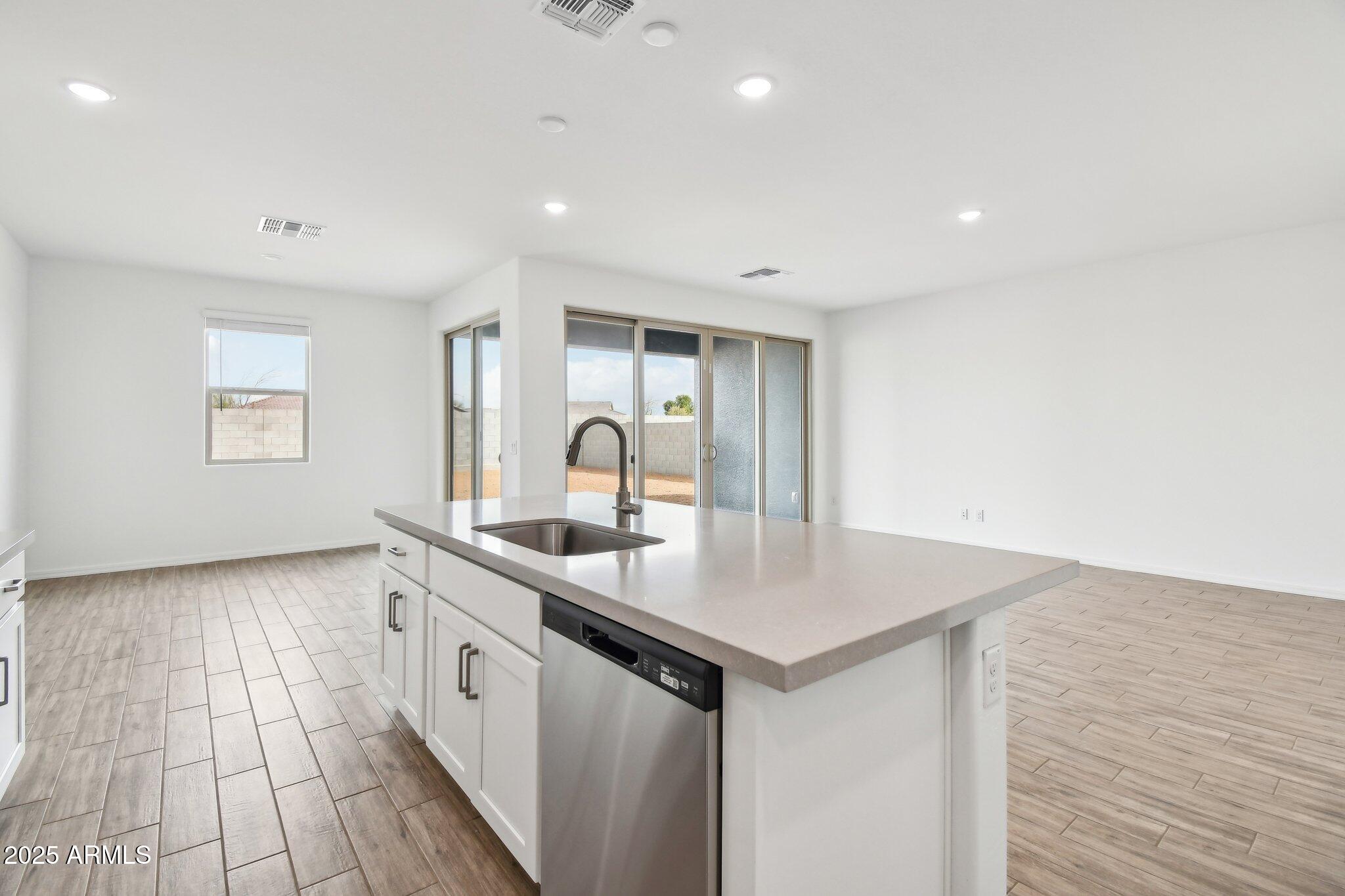 9530 W LUXTON Lane