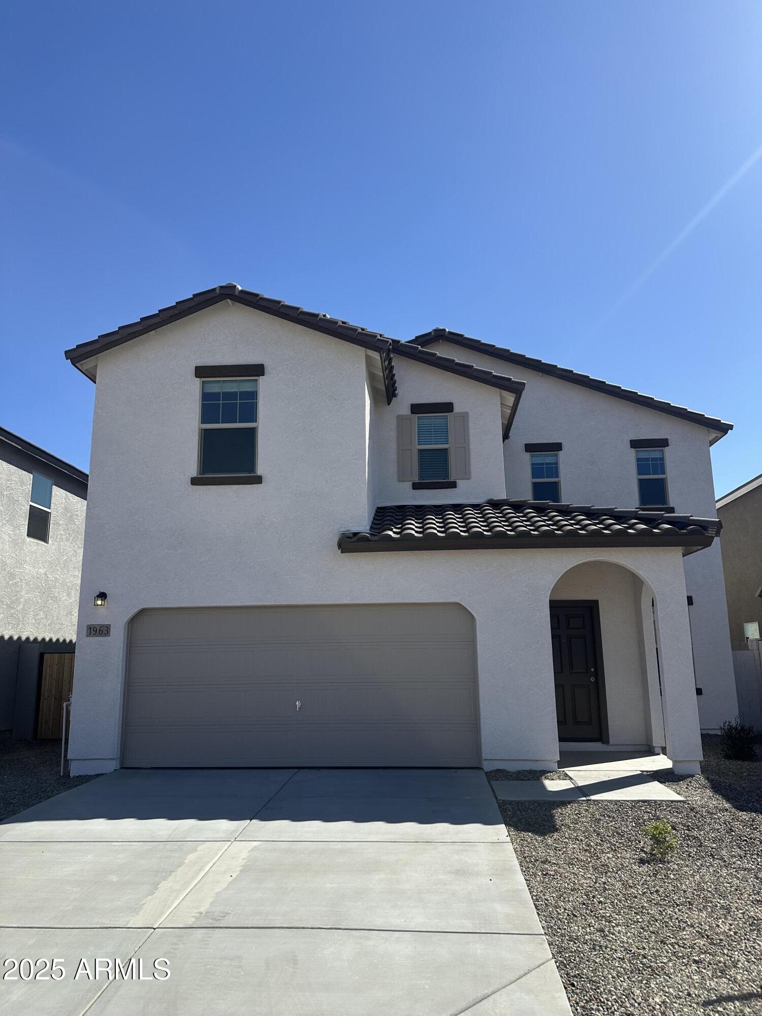 1963 E Harness Lane