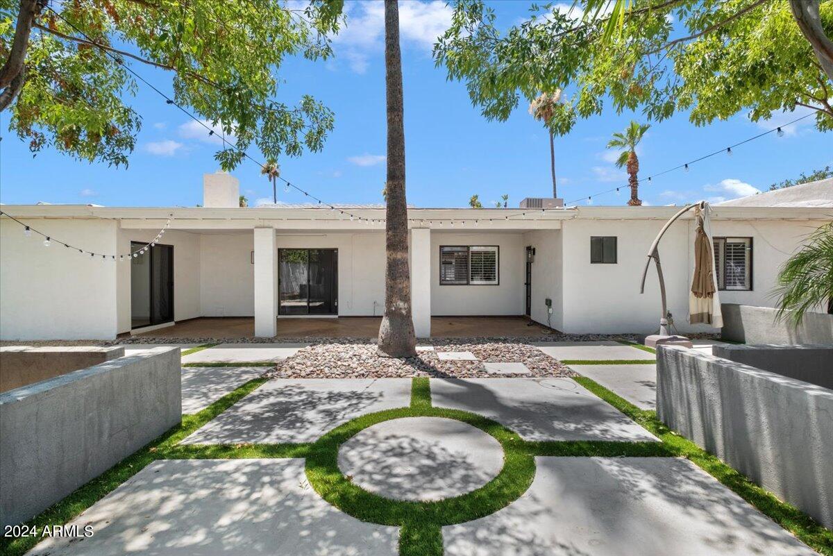 6828 E Ludlow Drive