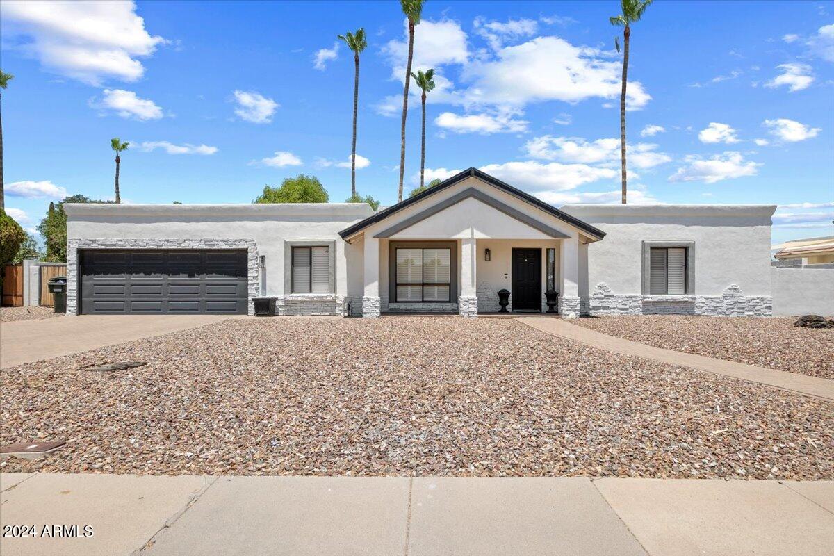 6828 E Ludlow Drive