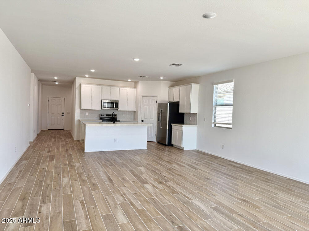 24107 W SUNLAND Avenue