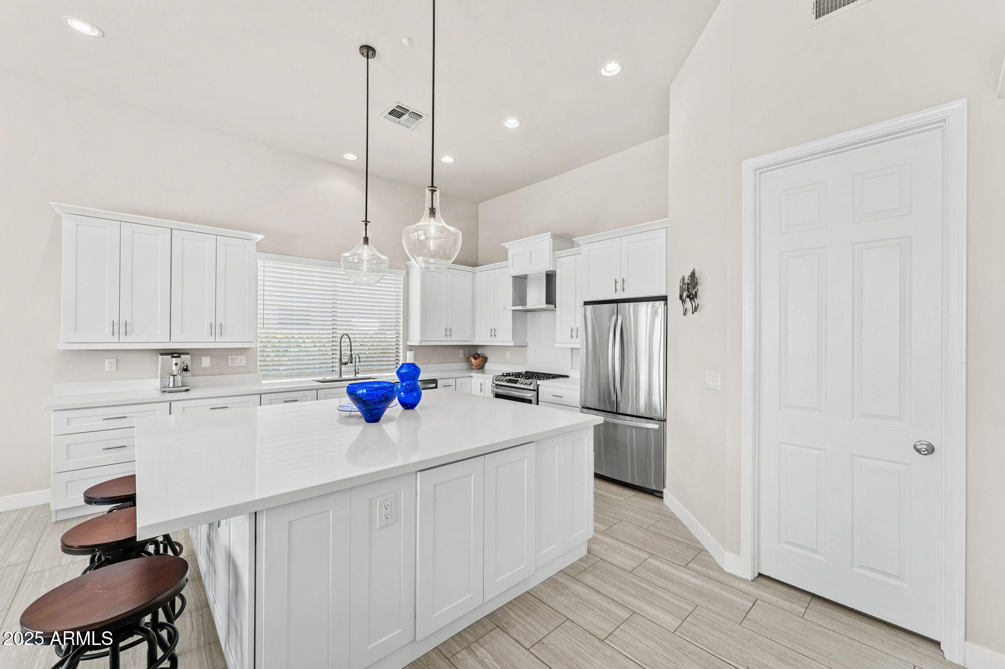 9523 E SANDY VISTA Drive