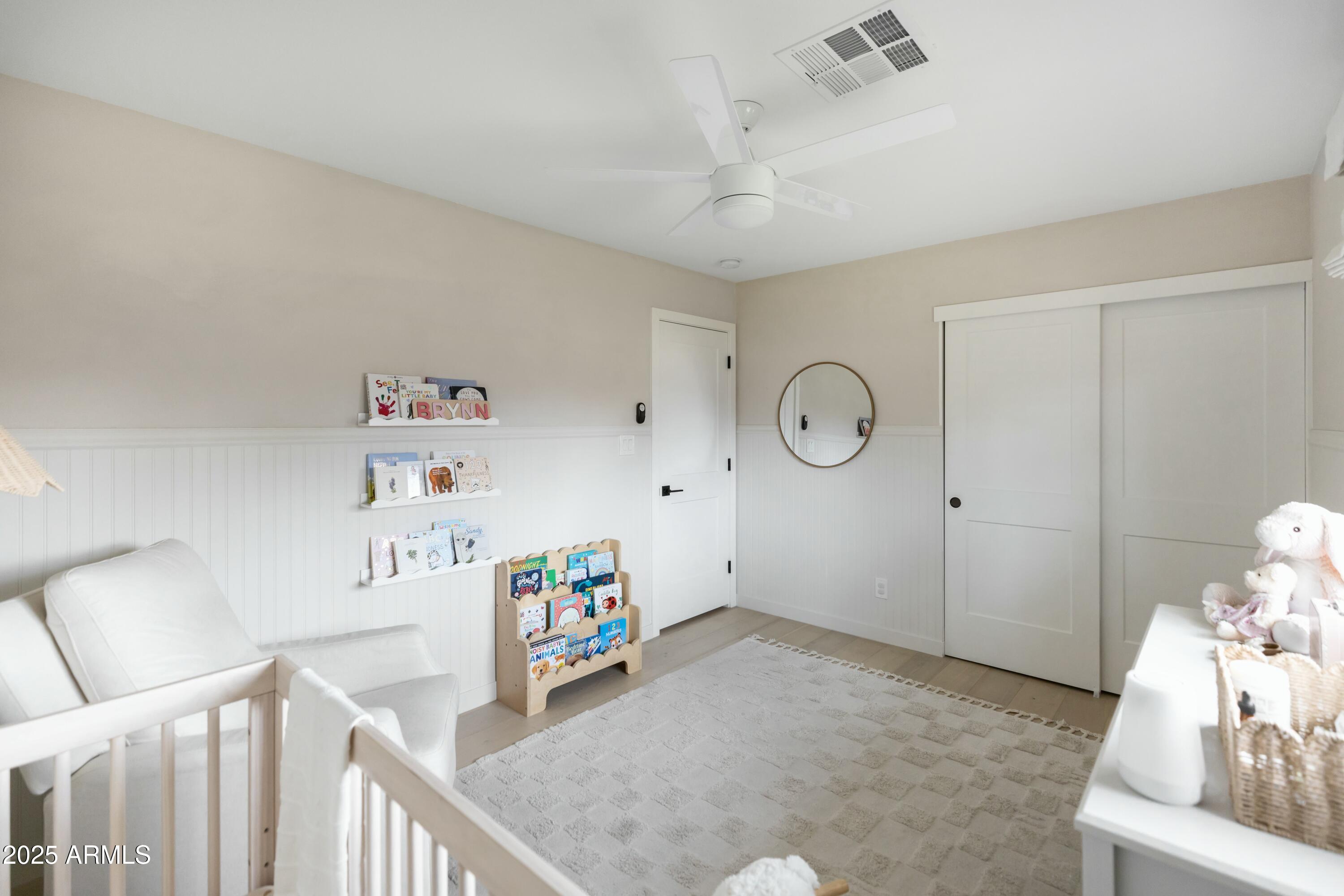 8708 E SELLS Drive