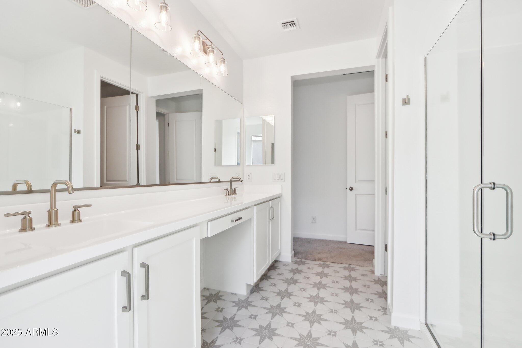 7654 W TETHER Trail