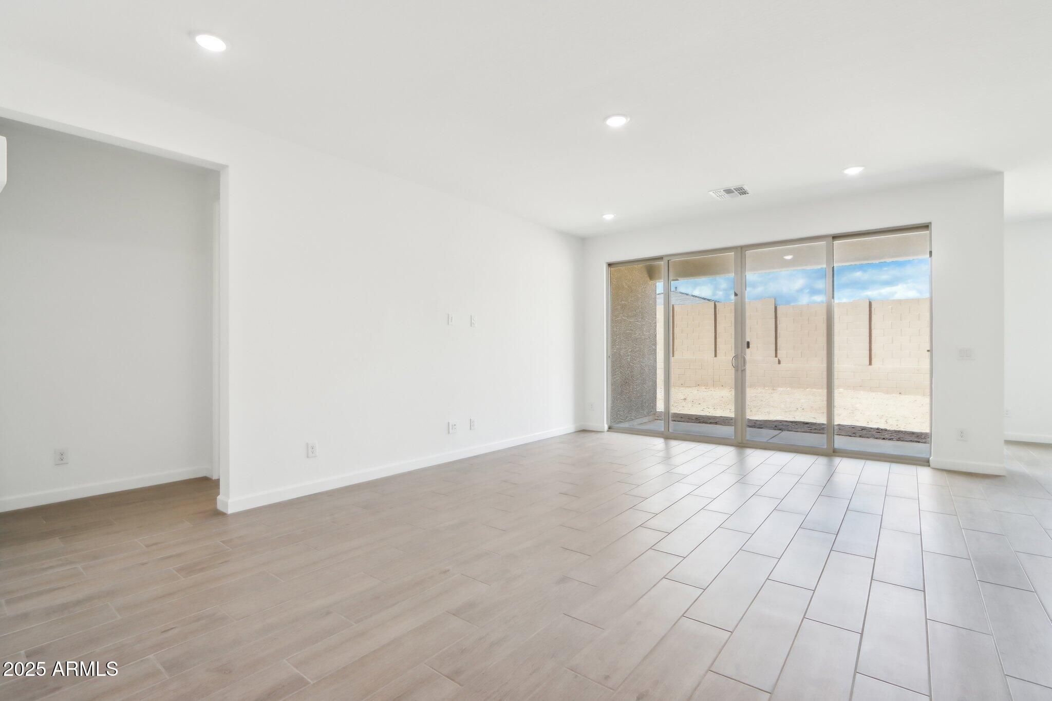 7654 W TETHER Trail