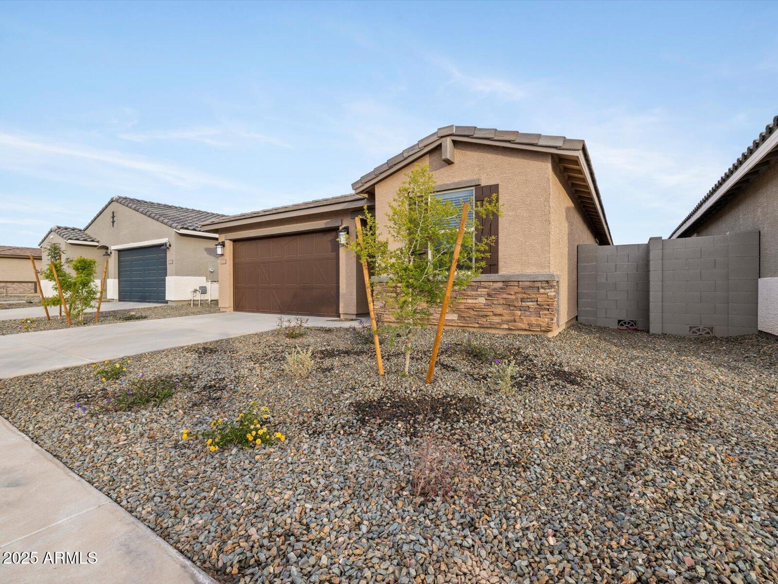 16020 W HACKAMORE Drive
