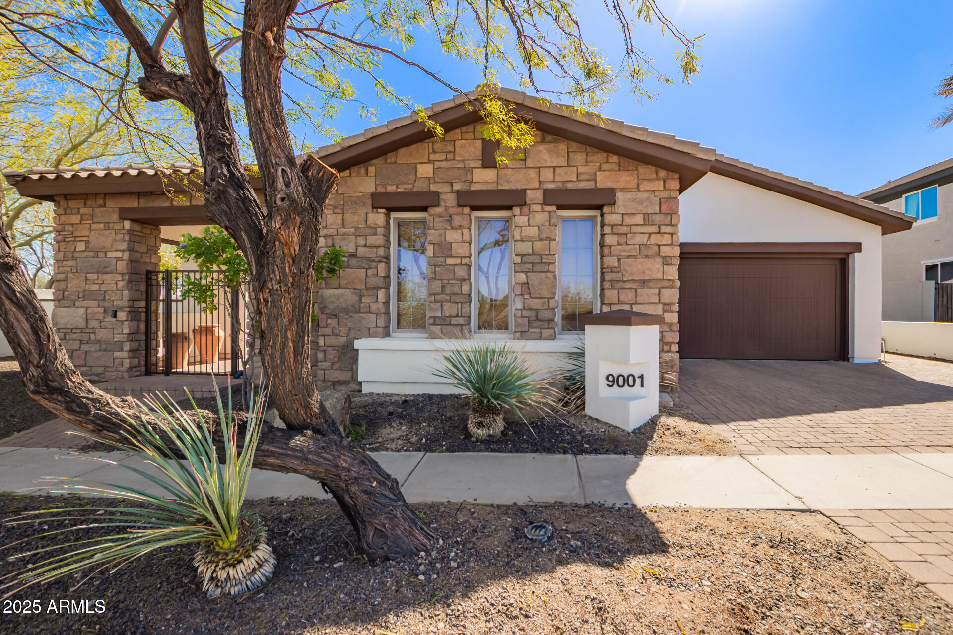9001 S 18TH Way