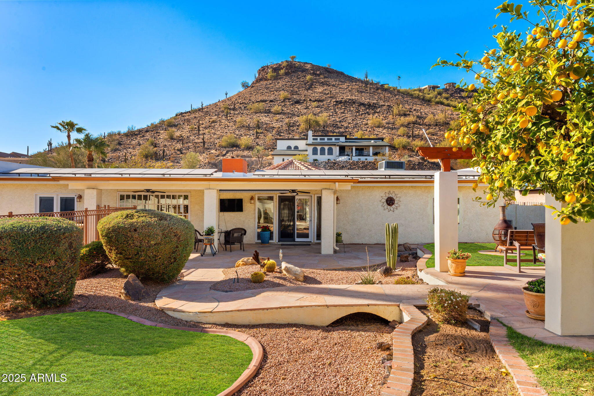 1031 W INDIAN HILLS Place