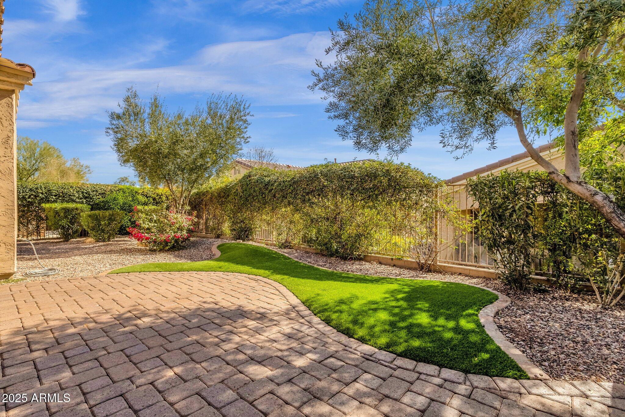 4221 E SOURWOOD Drive