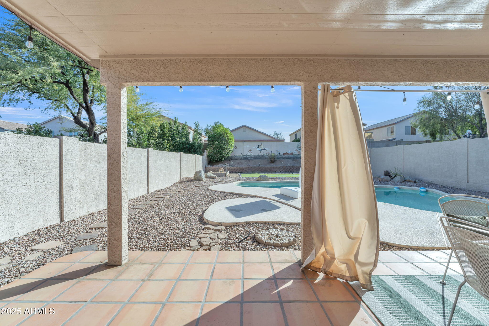 2019 E WAHALLA Lane