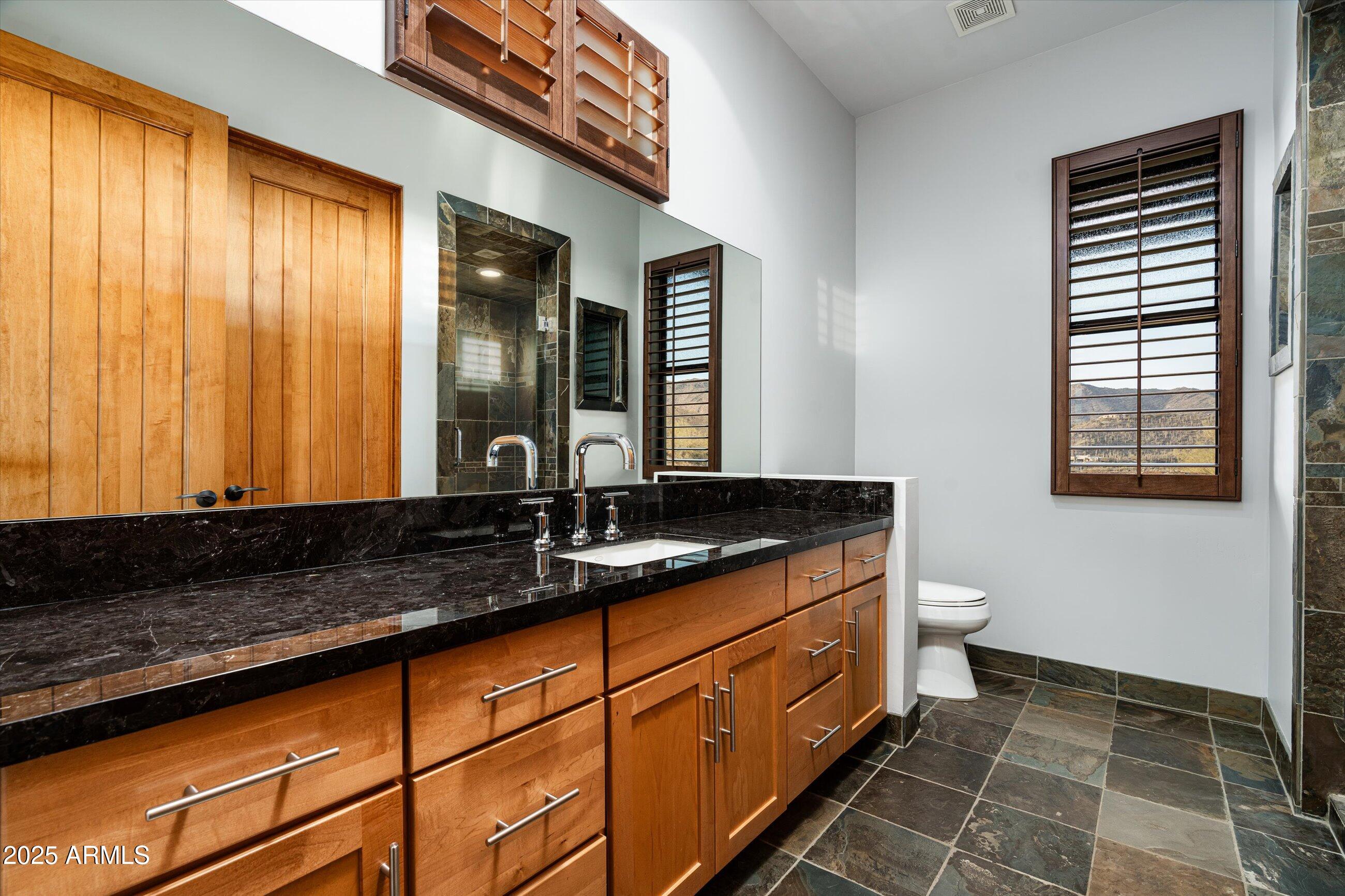 7025 E PANORAMA Drive