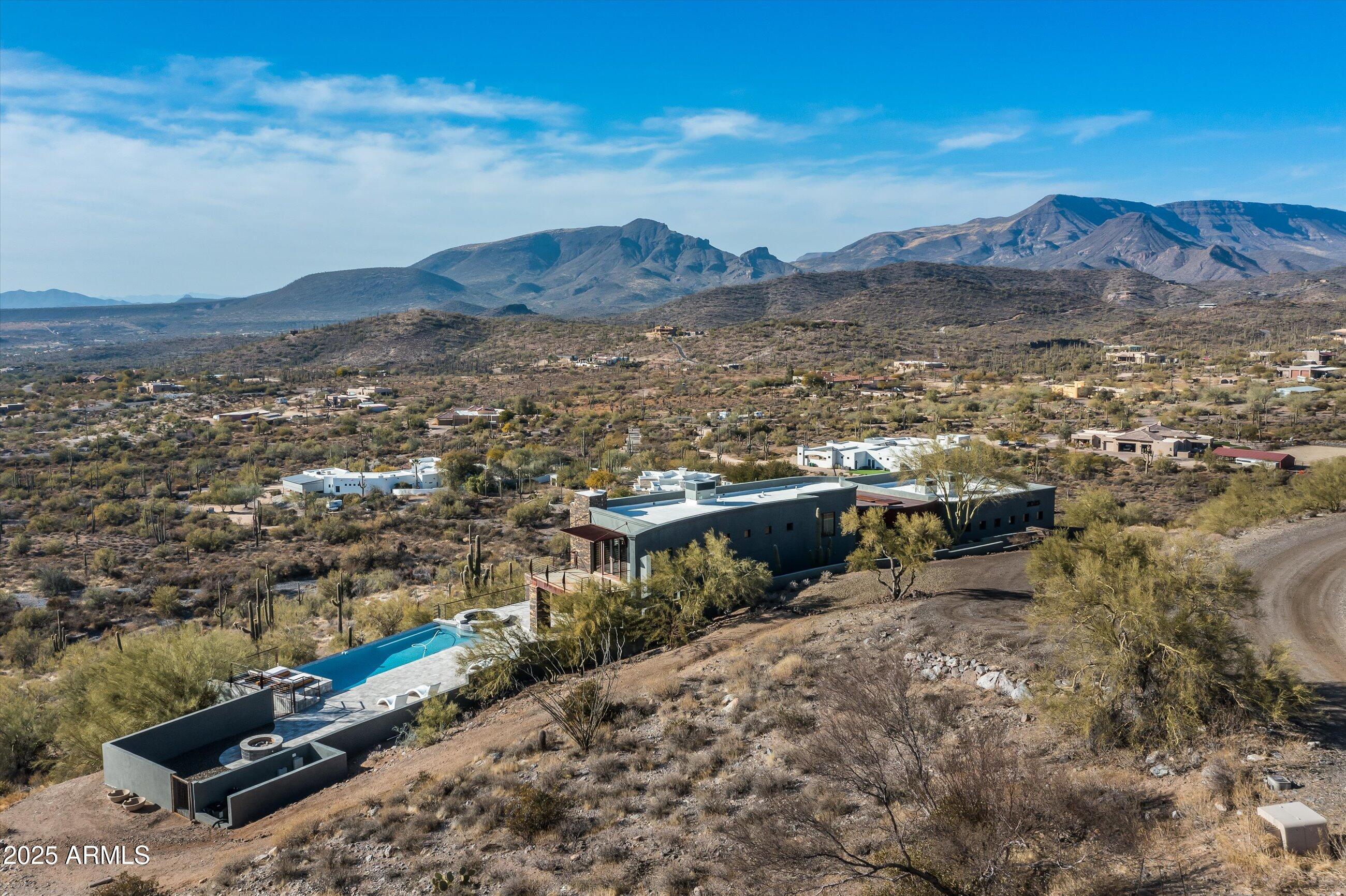 7025 E PANORAMA Drive