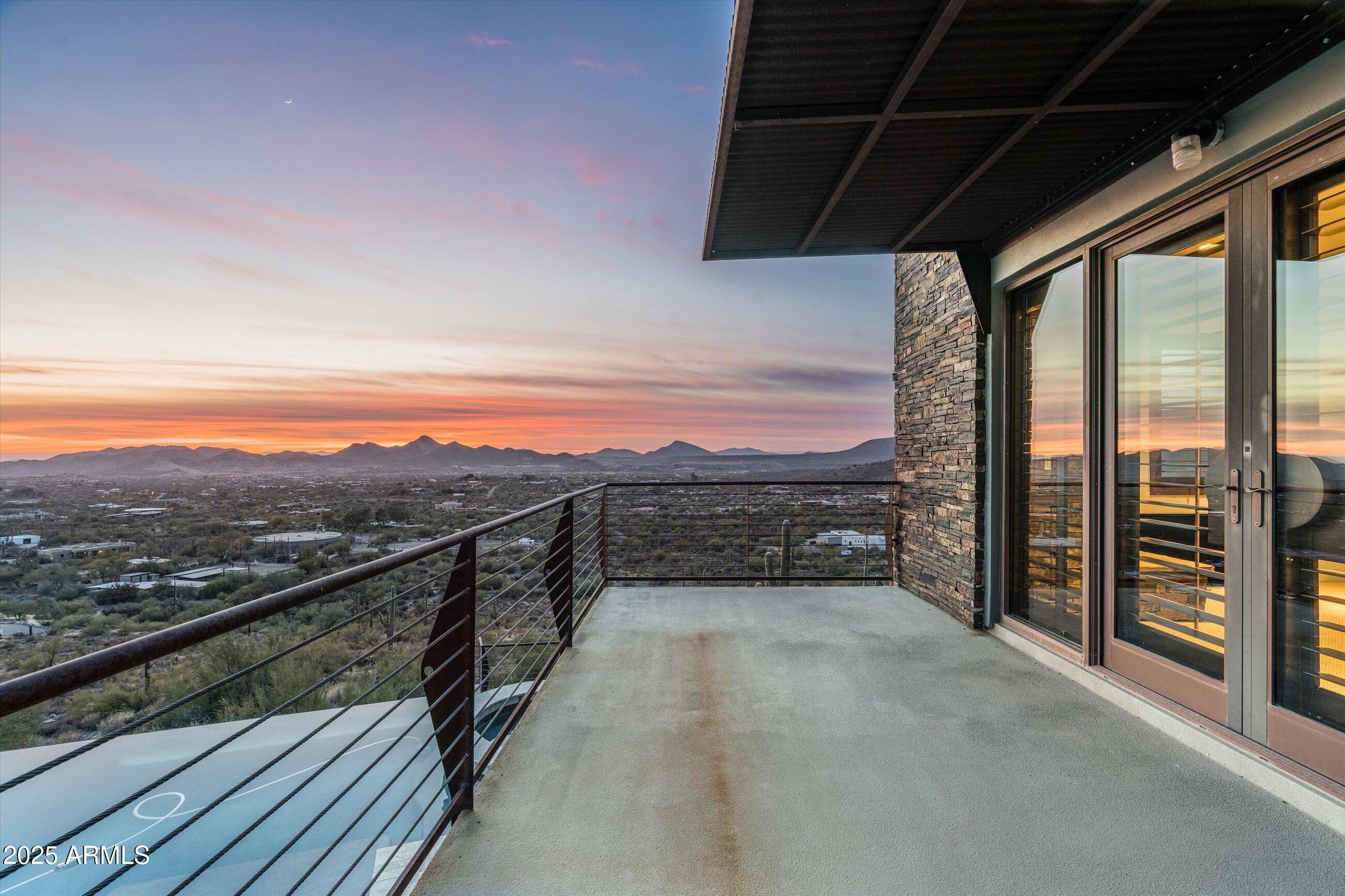 7025 E PANORAMA Drive